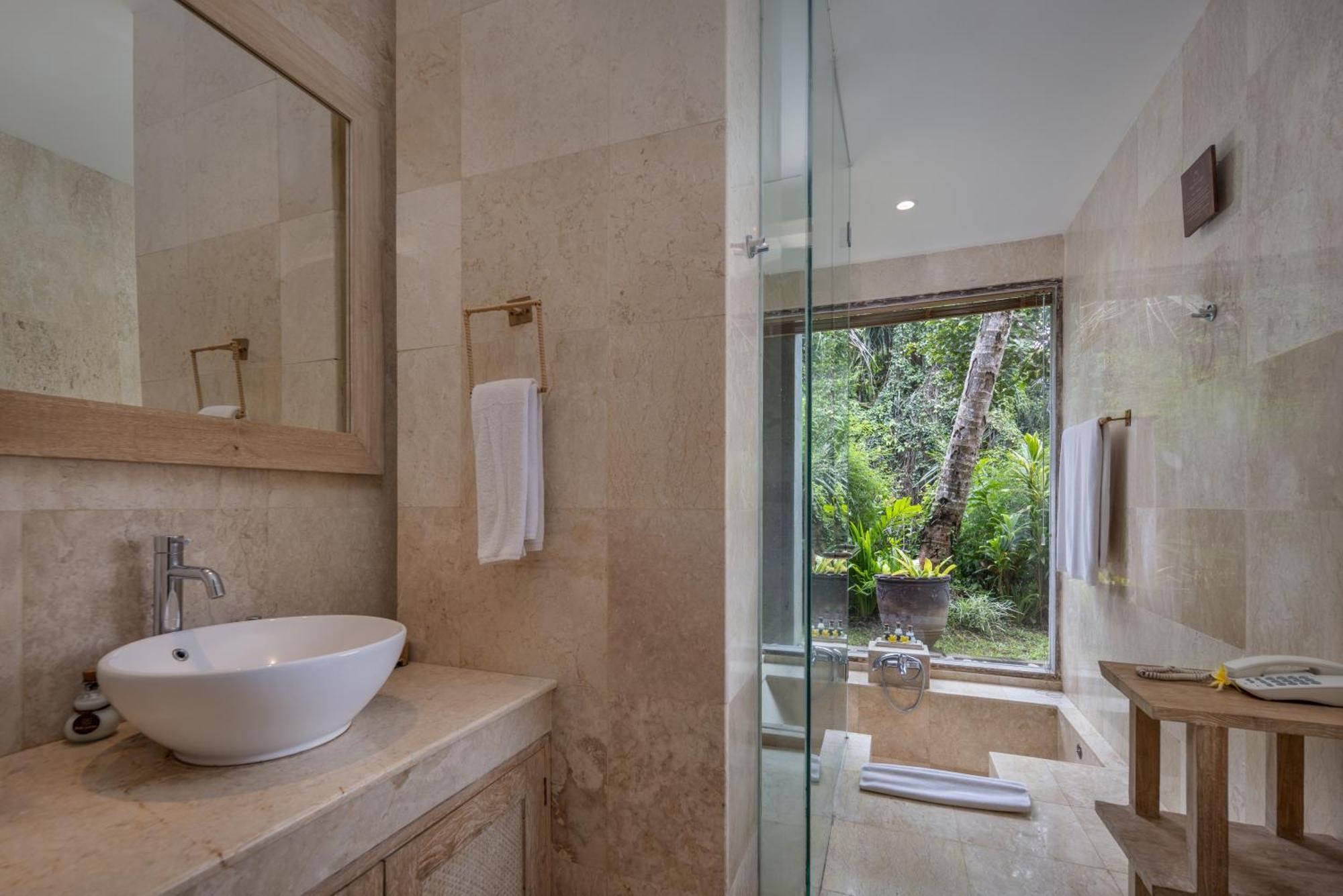 Best Deal Lanai Terrace Room Benefits