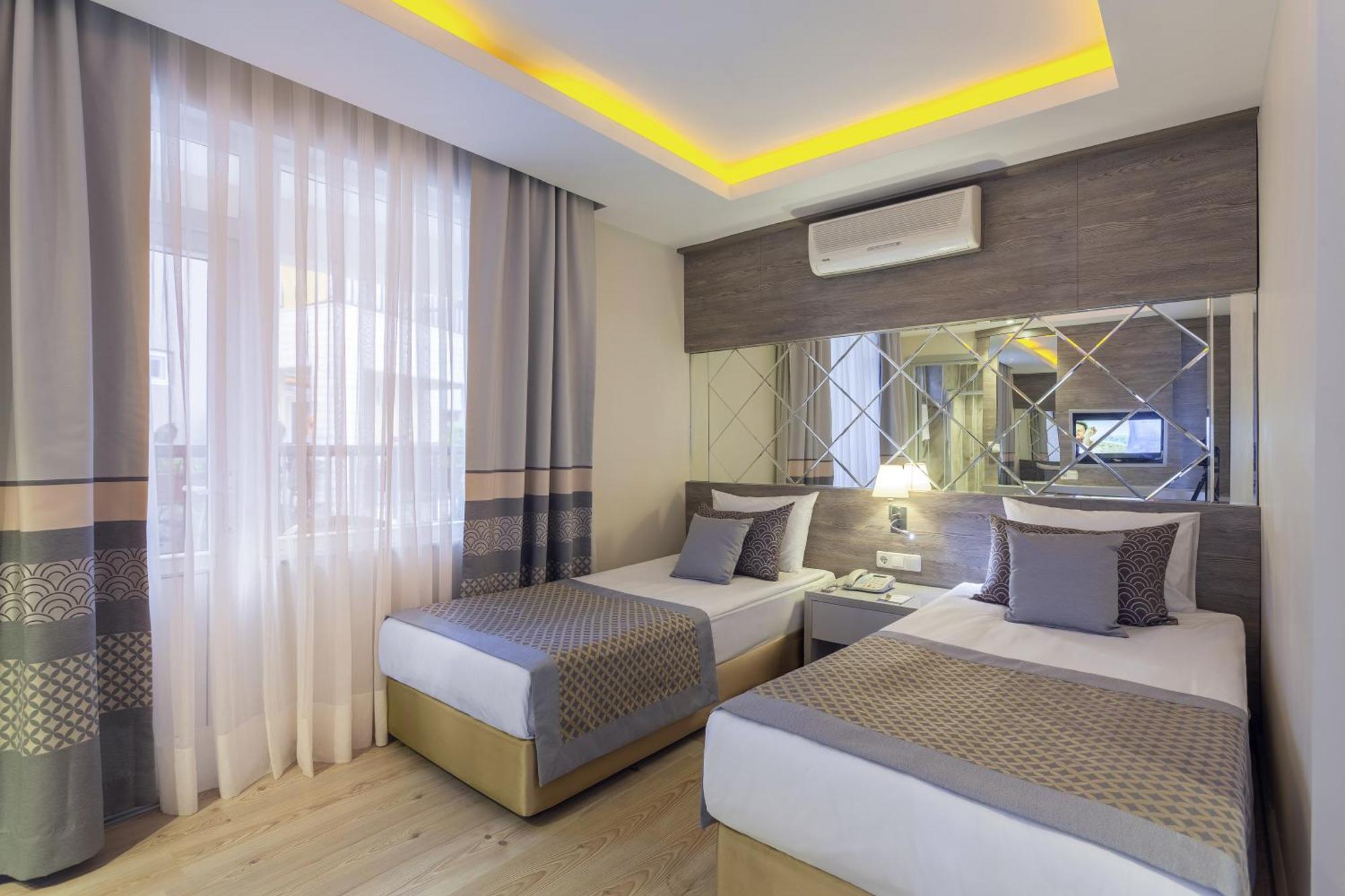 Park Villa Family Room 2