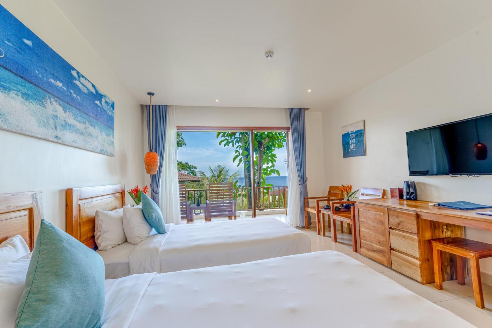 Connecting Door Deluxe Ocean View