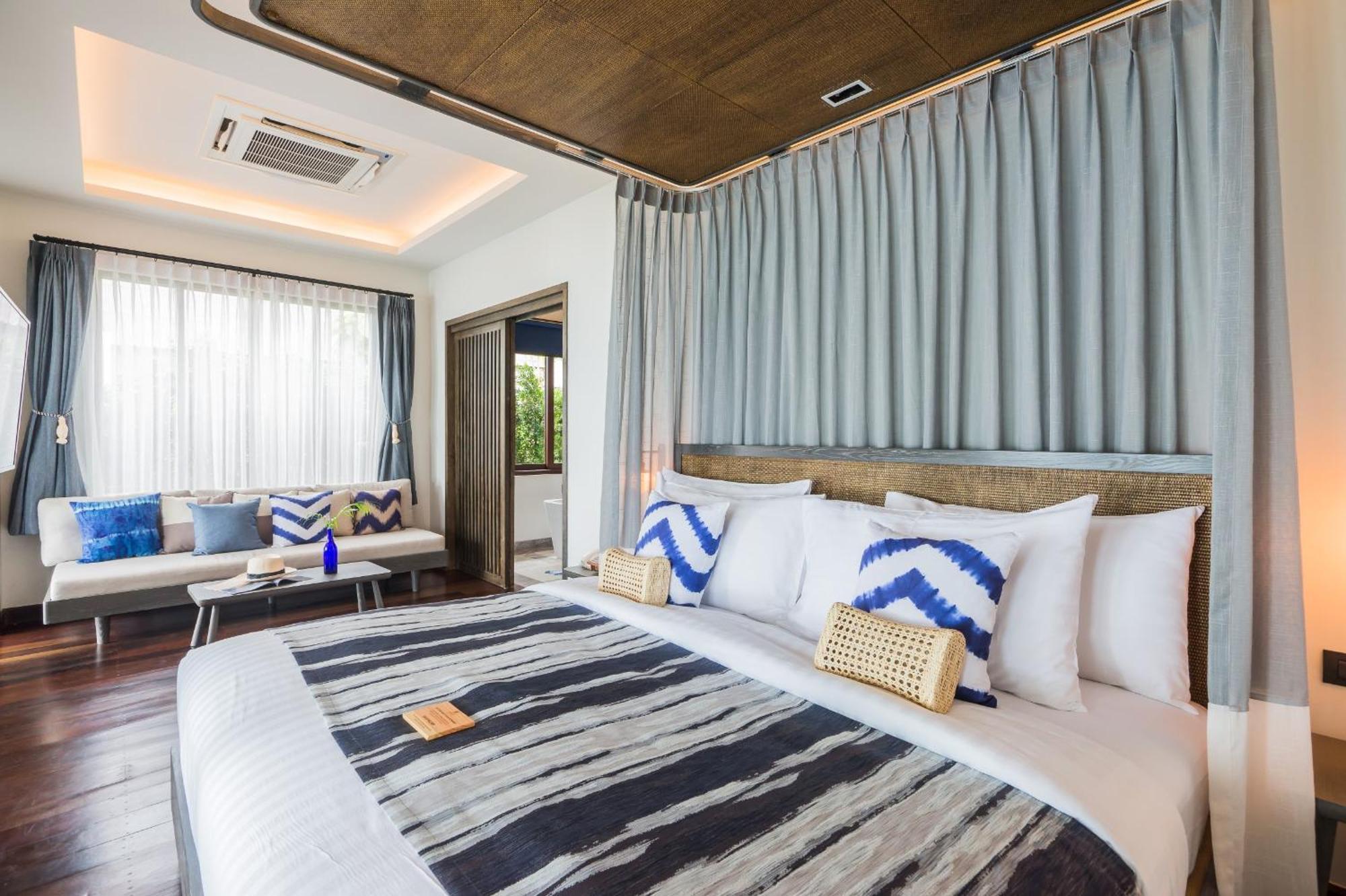 Two Bedroom Beachfront Grand Pool Villa