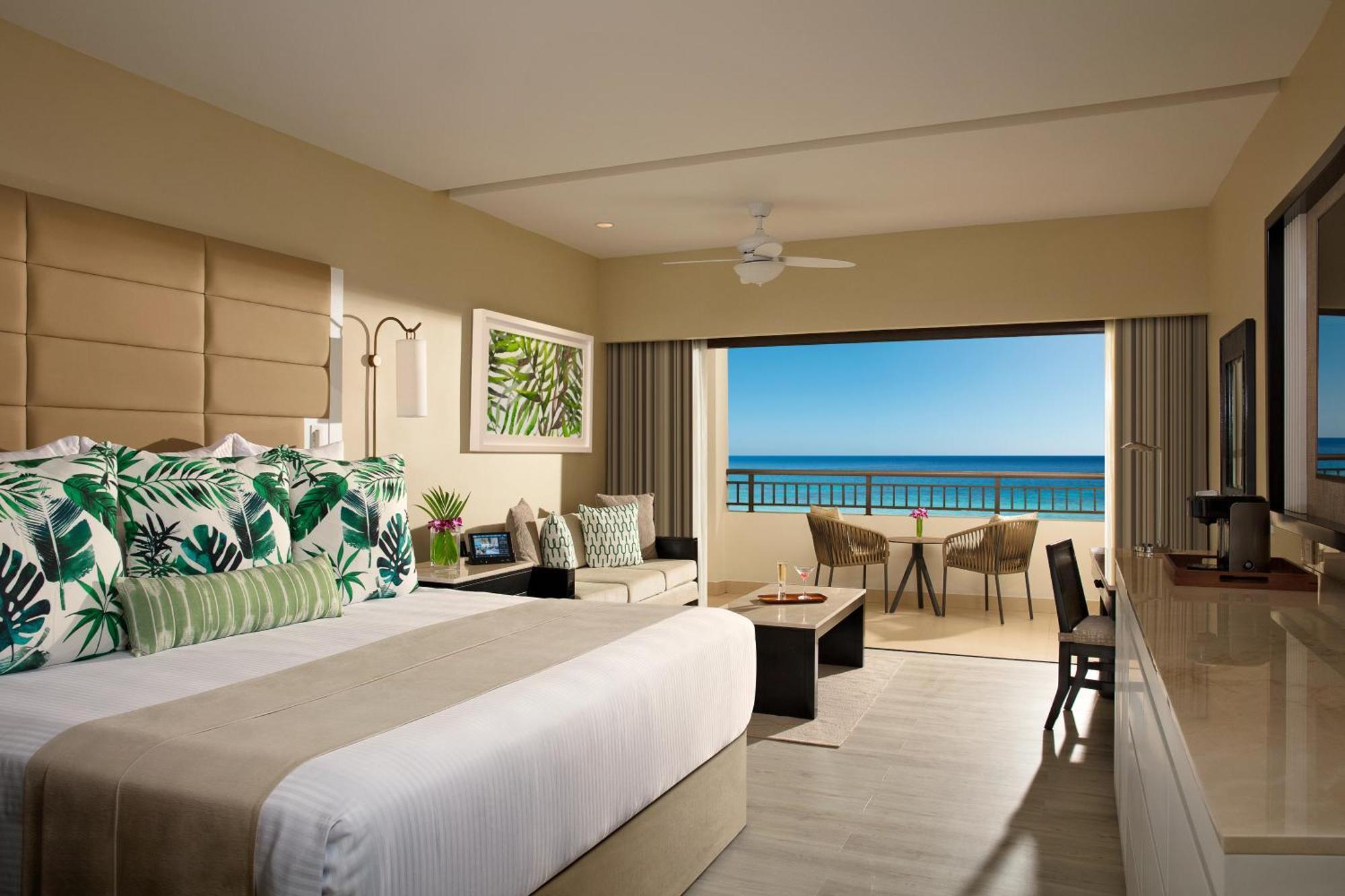 Junior Suite Ocean Front Double