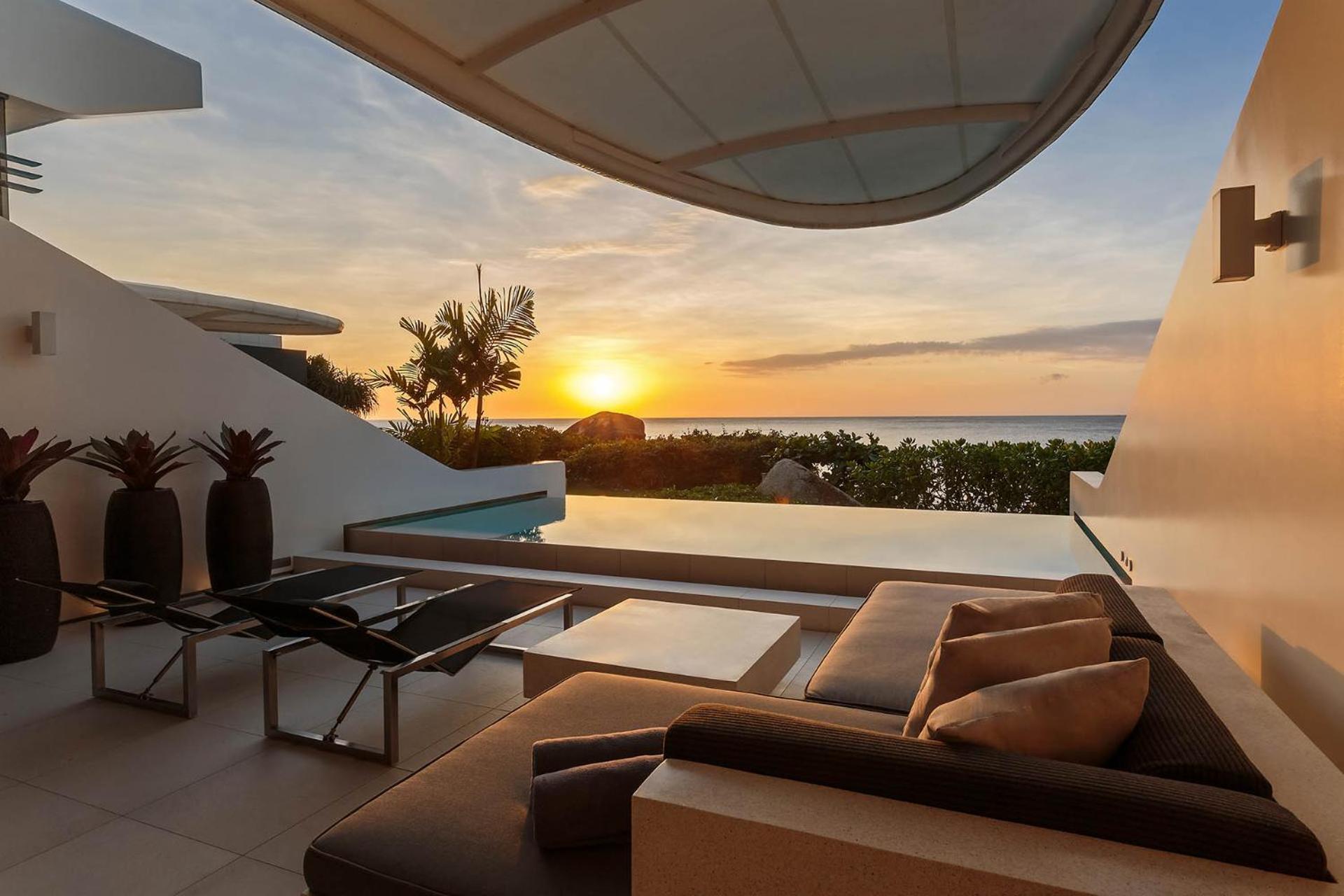 One Bedroom Ocean Pool Loft,1594713185:JPEG