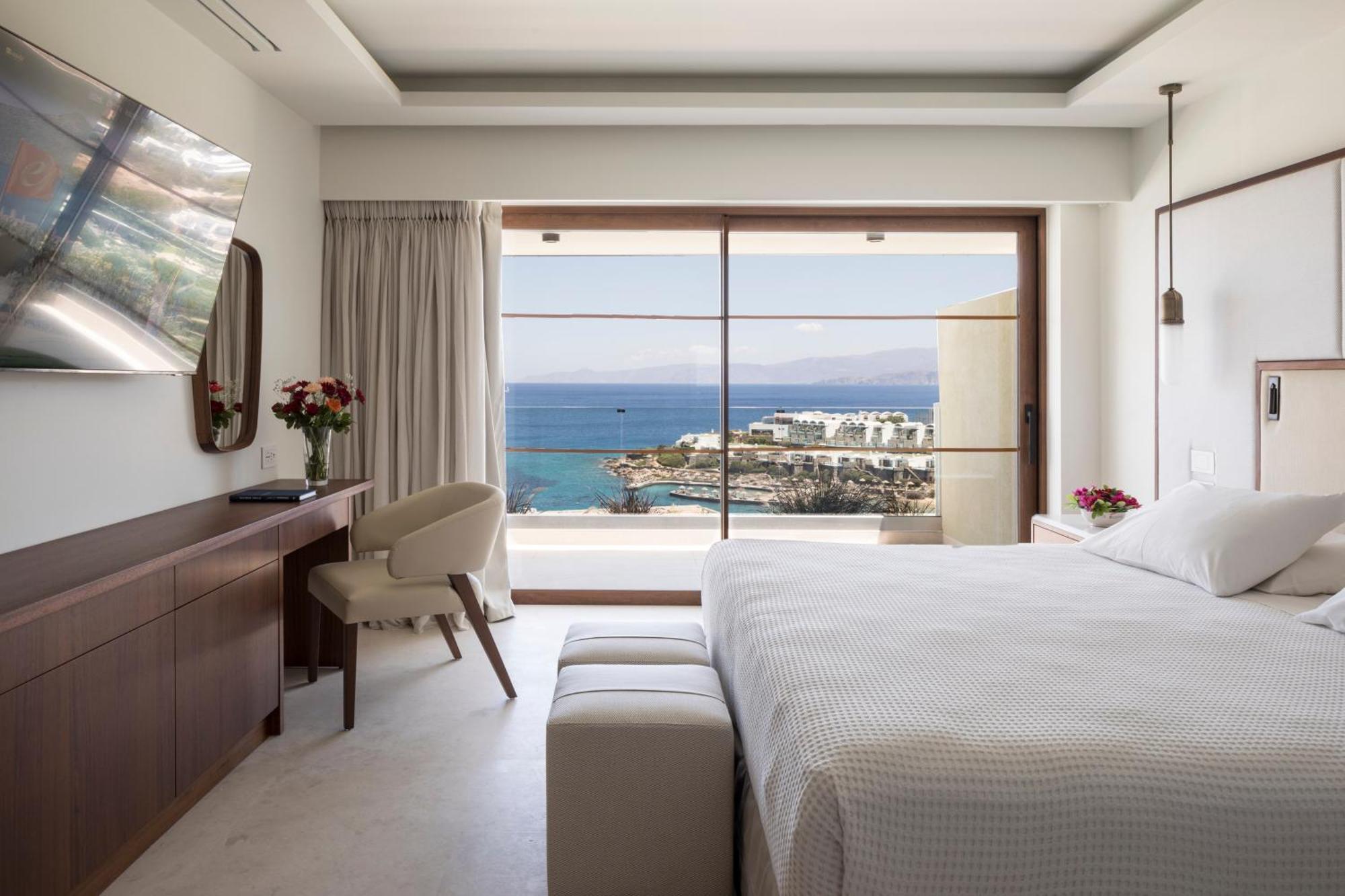 Premium One-Bedroom Suite,1597544142:JPEG