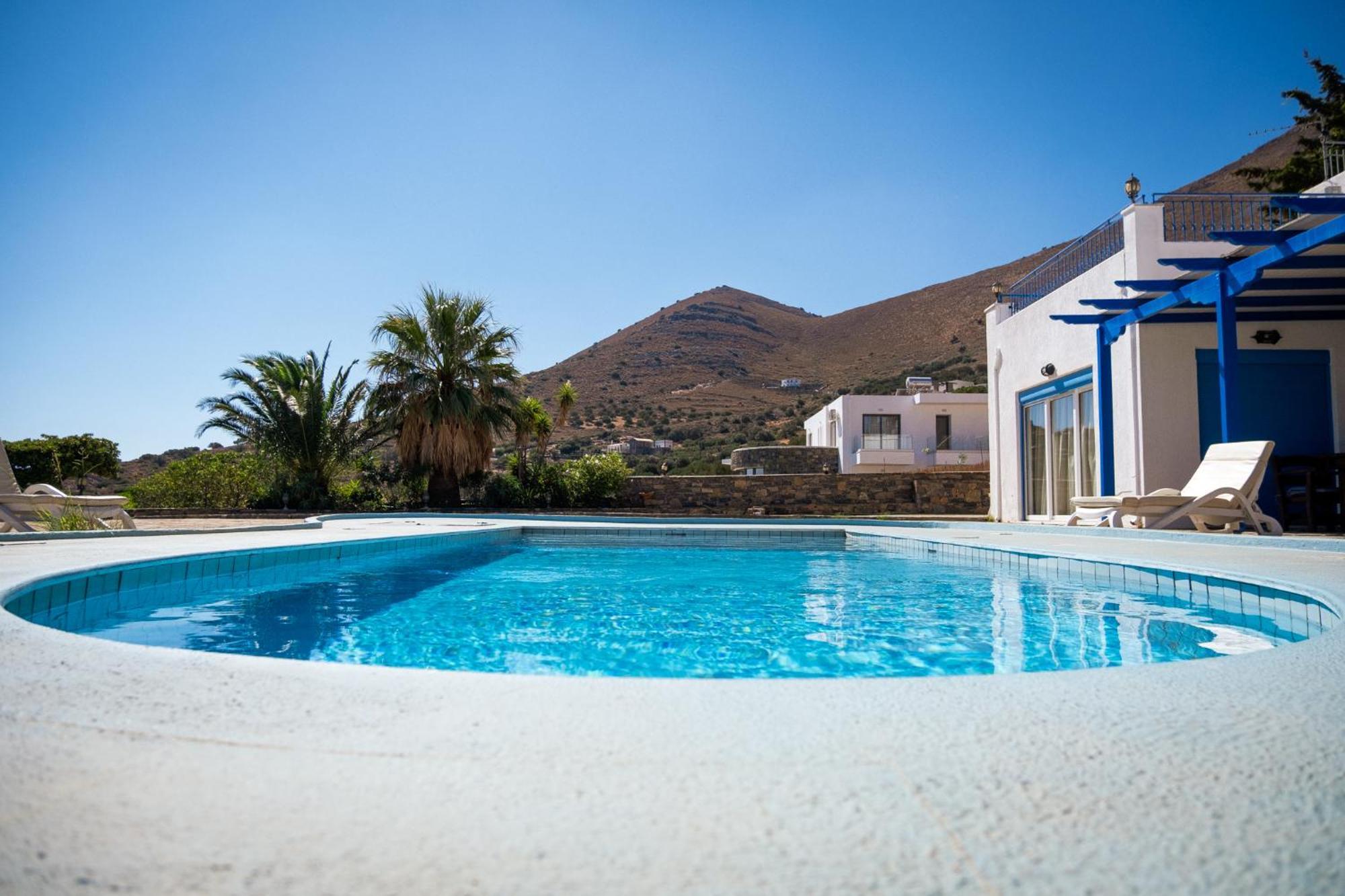 Three-Bedroom Villa,1597556430:JPEG