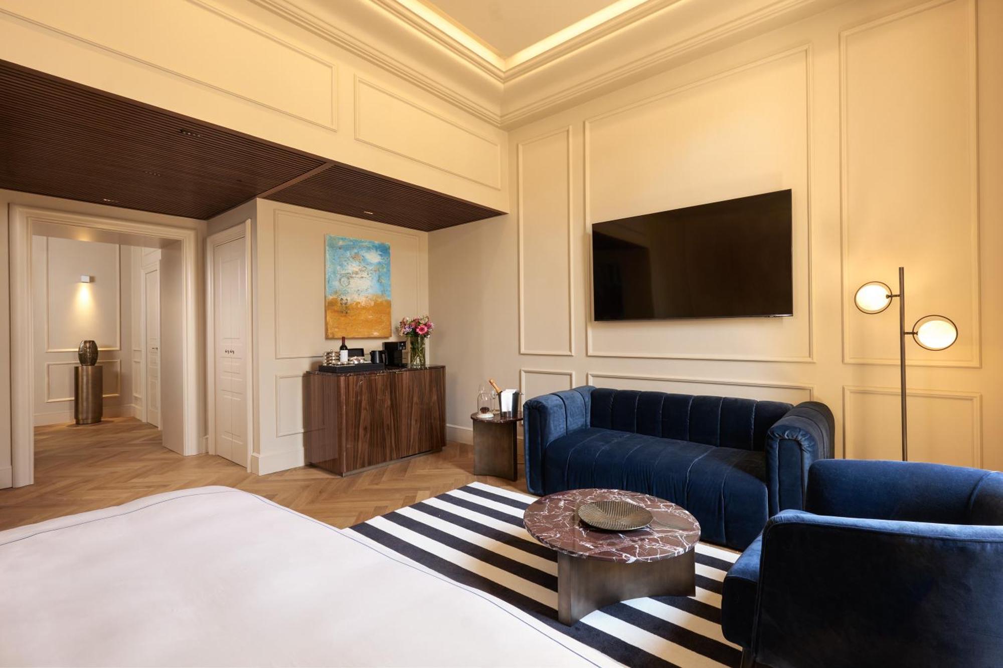 Premium Suite