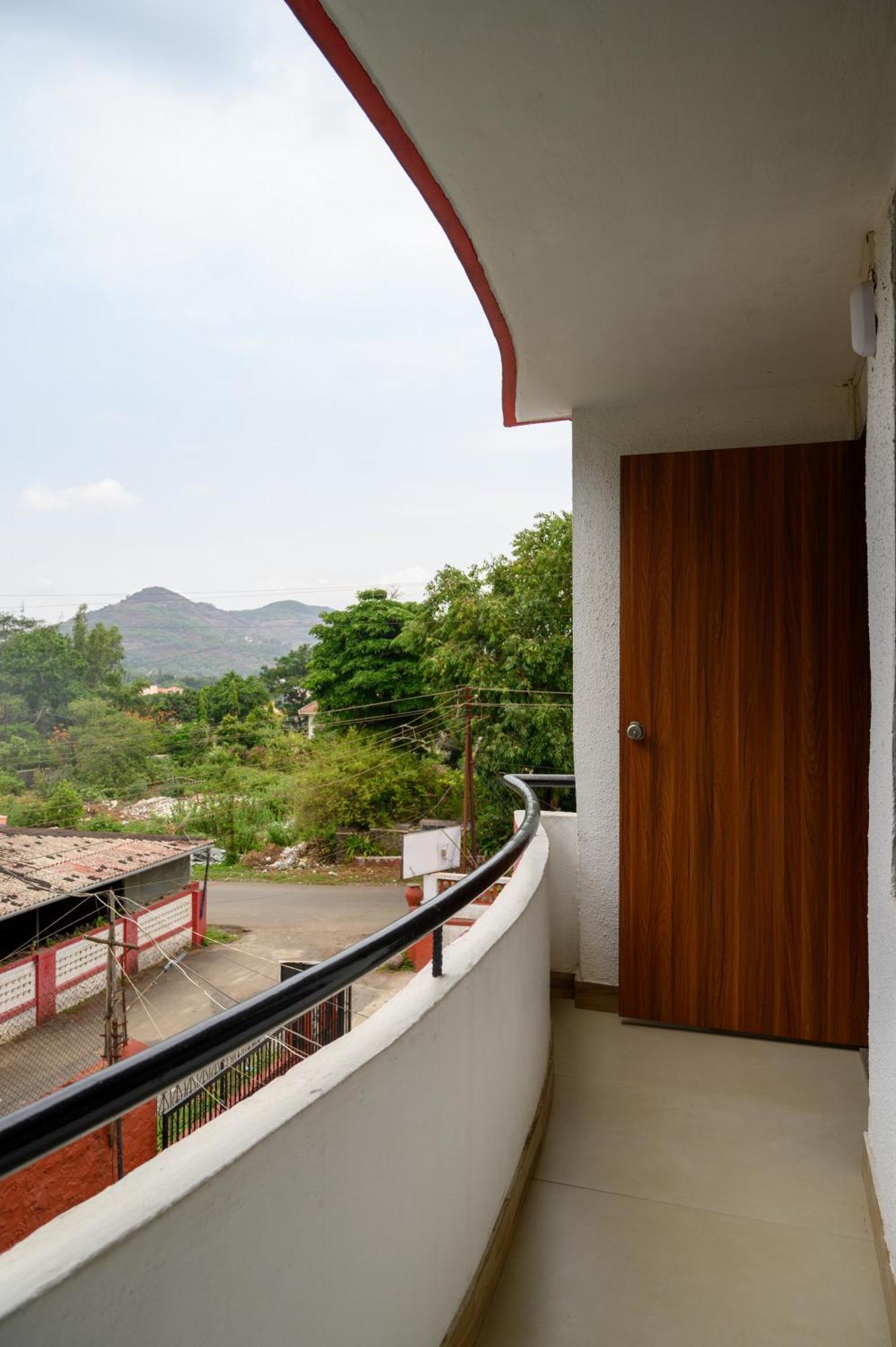Signature Room Balcony,1698003979:JPEG