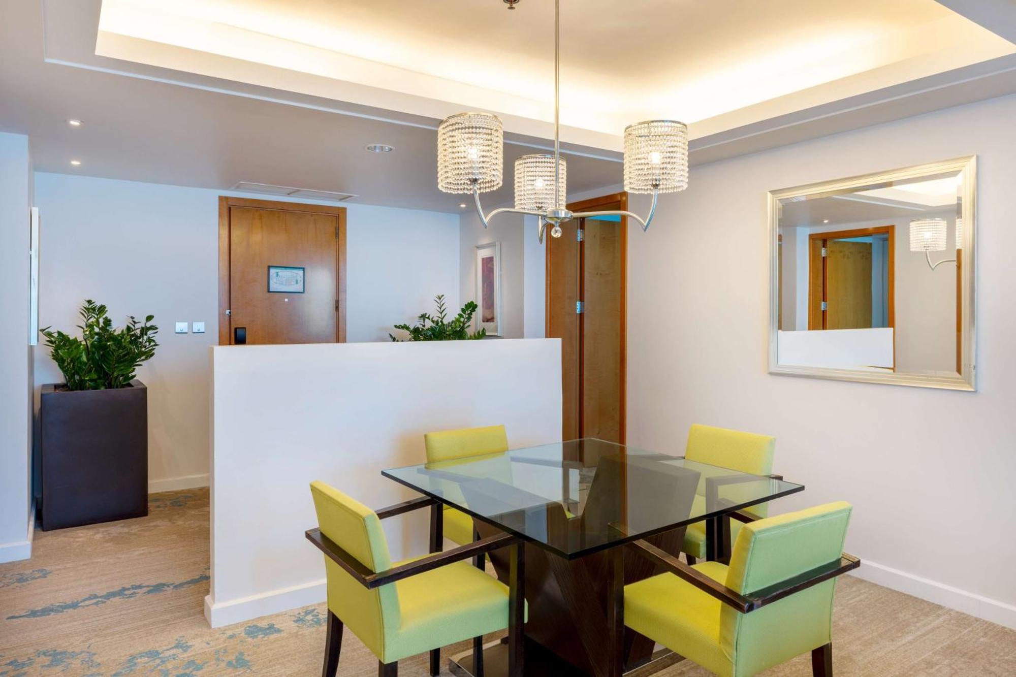 Two Bedrooms Sea View Suite