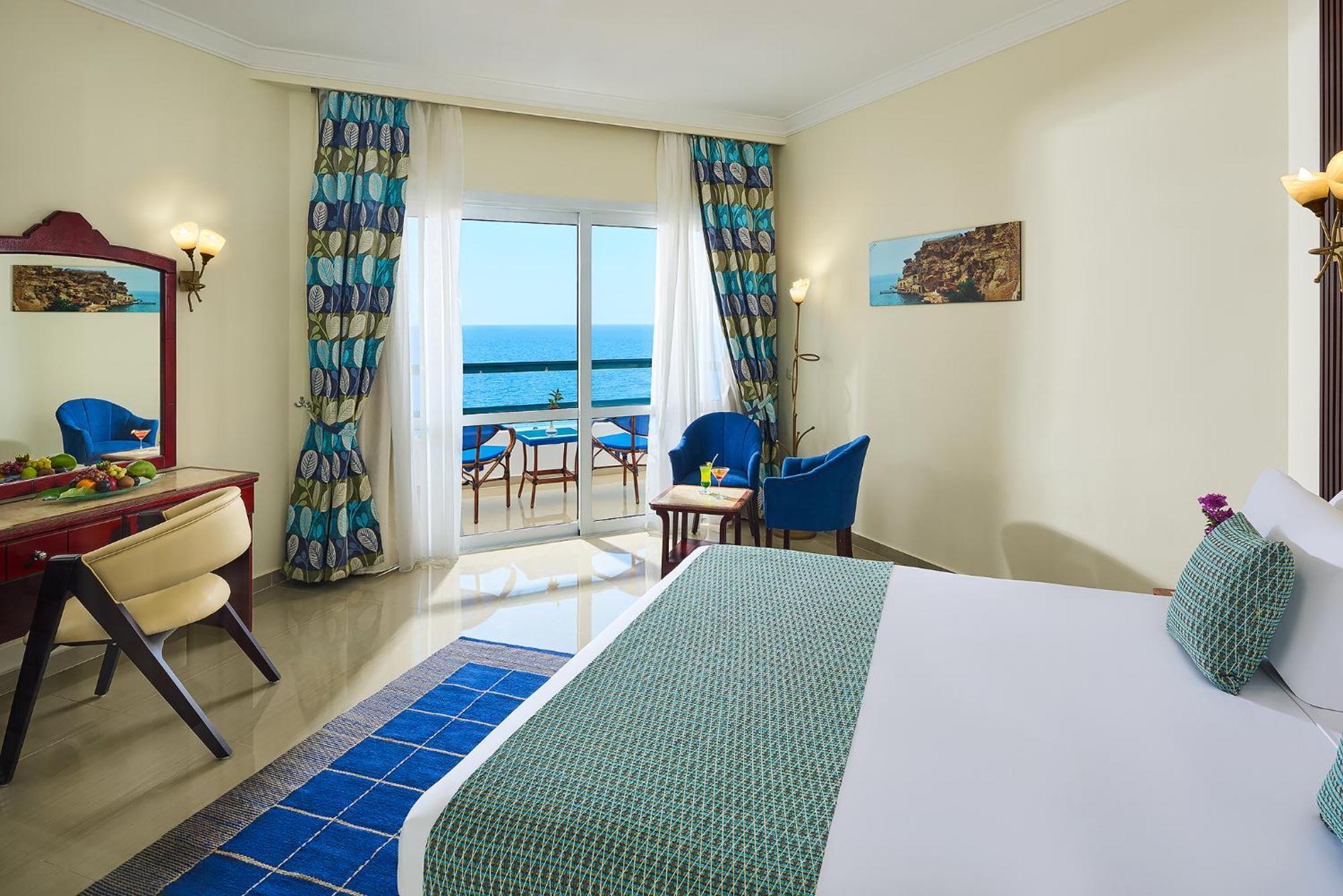 Elegant Sea View Room