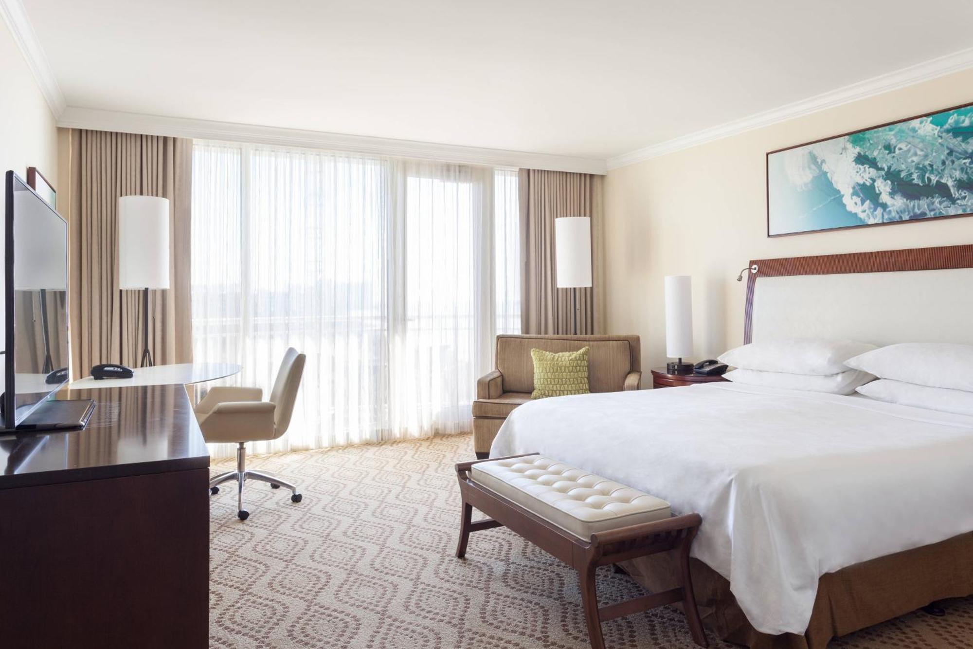 Pool & Gulf View, Guest room, 1 King, Balcony,1634409993:JPEG