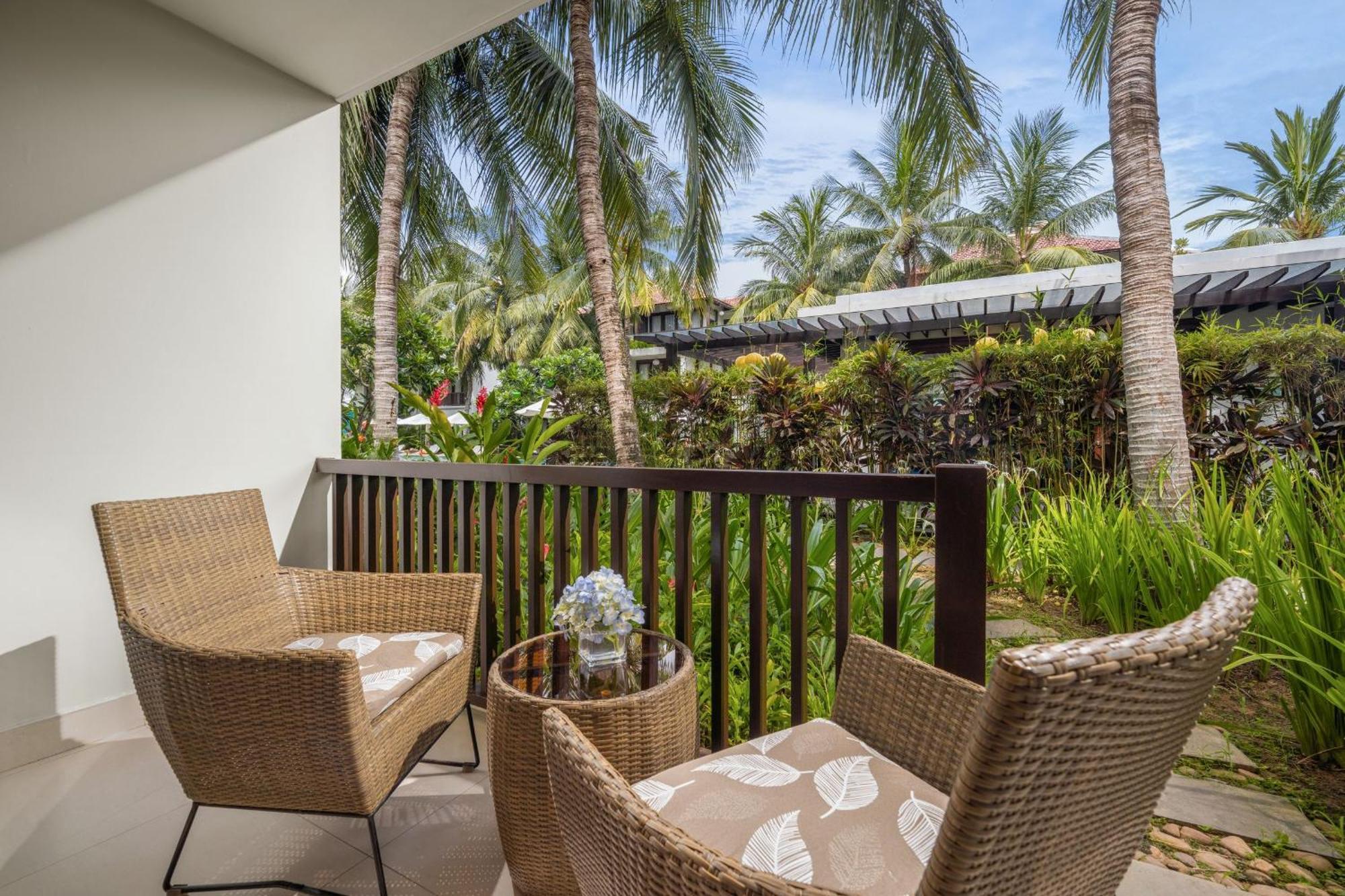 Twin Deluxe Garden View Room