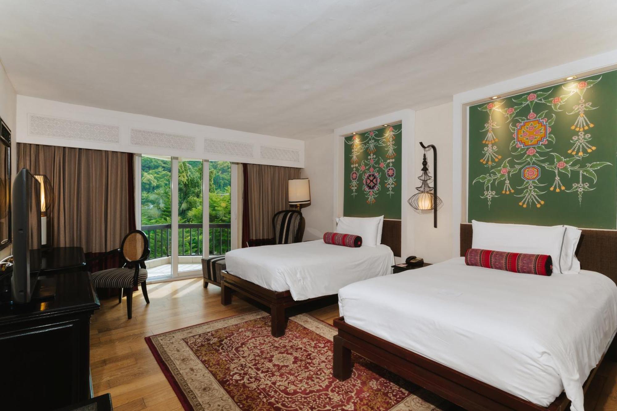 Executive Deluxe Twin,1614777774:JPEG