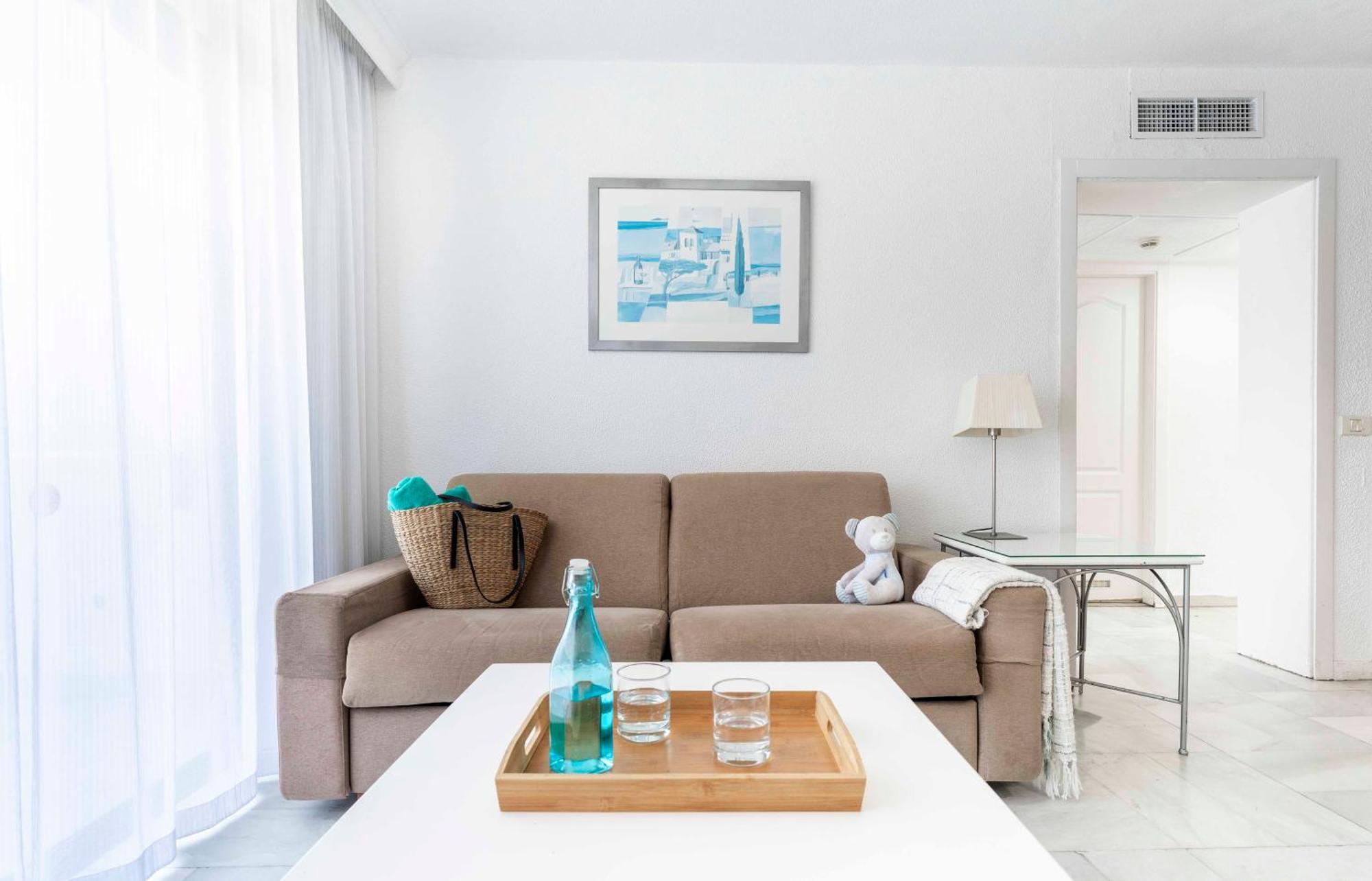 Two-Bedroom Apartment Sea View,1615390096:JPEG