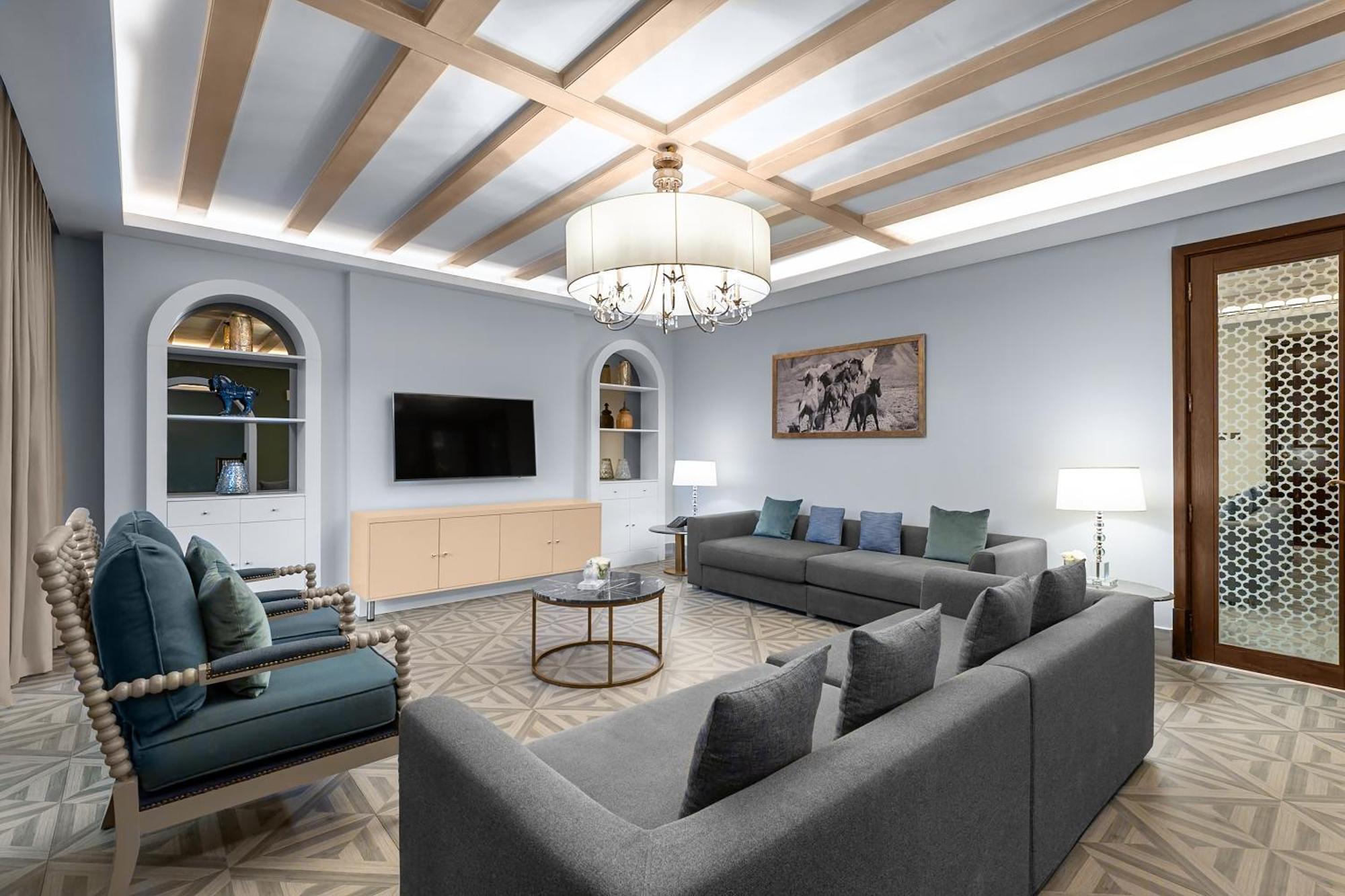 Four-Bedroom Villa Polo View & Private Pool