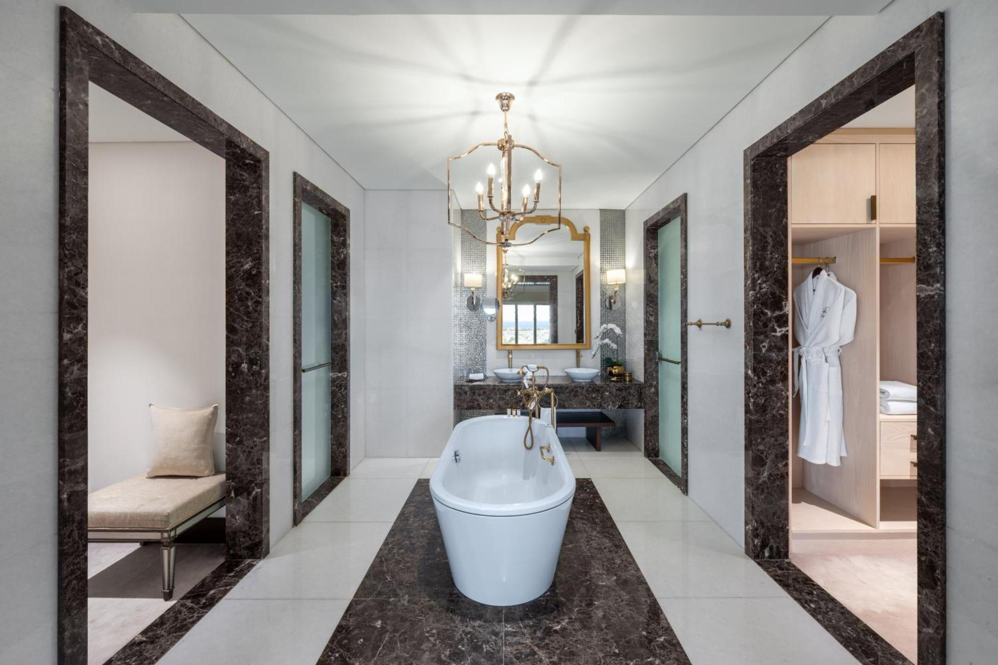 Royal Suite