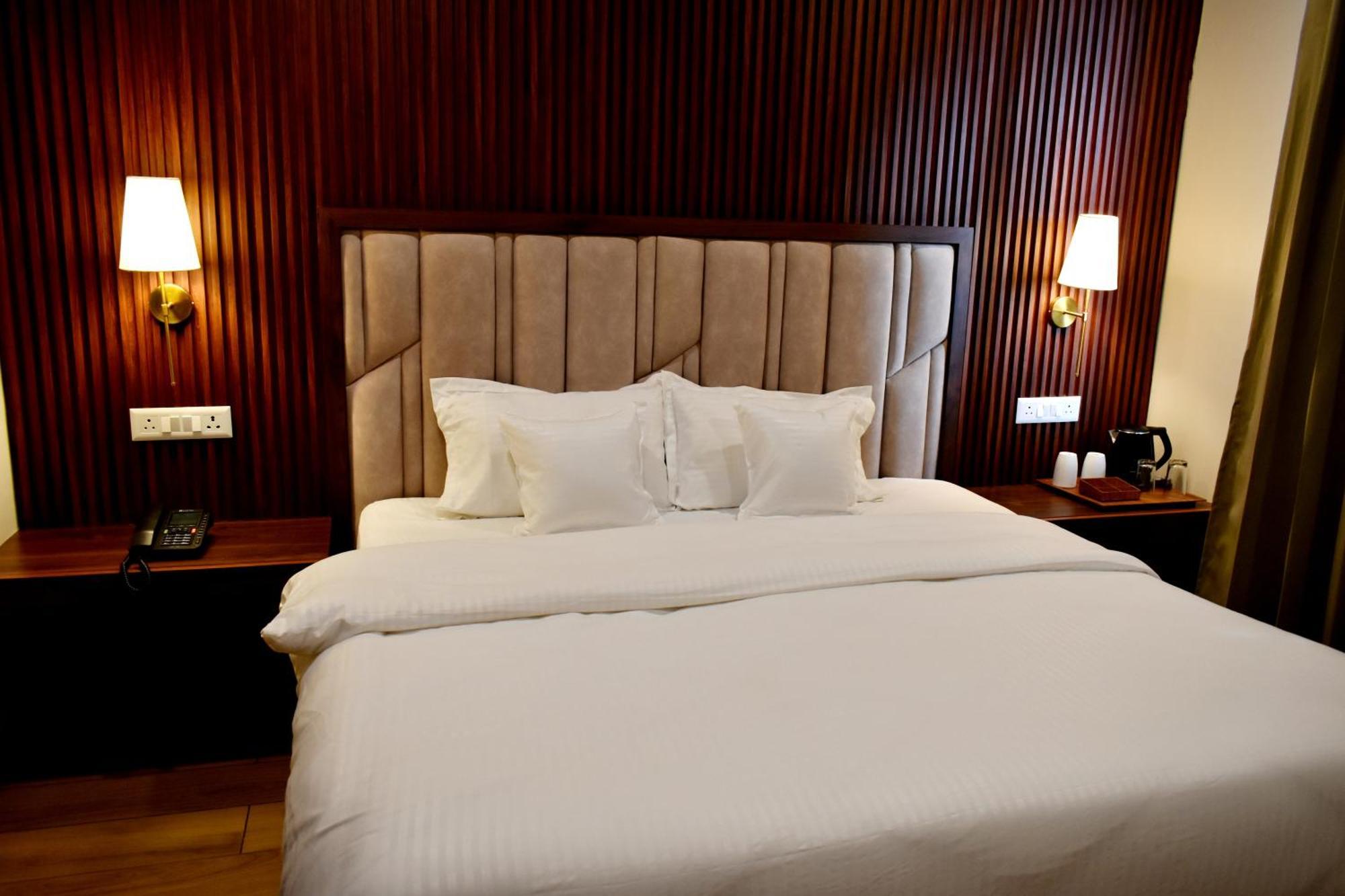 King Room with Mountain View