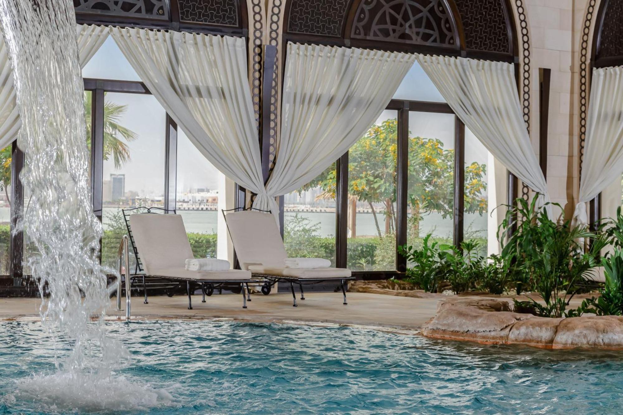 Royal Suite 1 Bedroom Larger Suite Sea view Balcony
