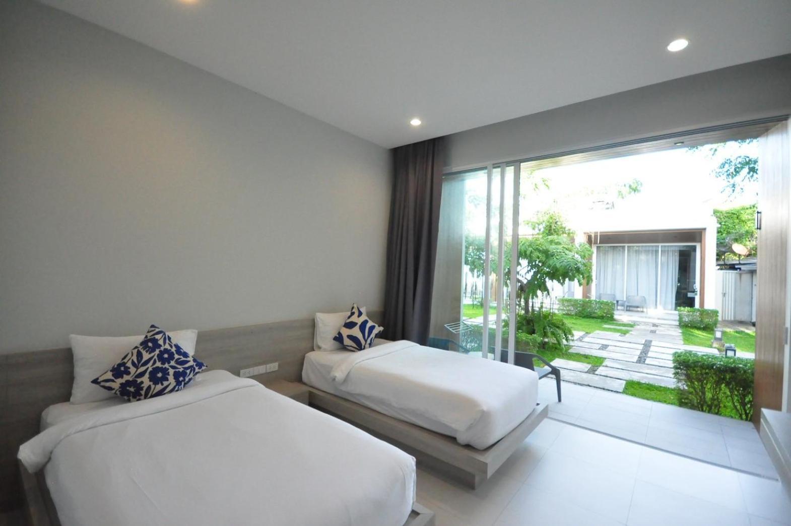 Superior Twin Room with Garden View