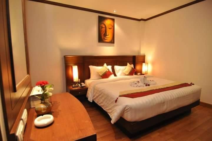 Superior Double or Twin Room with City View