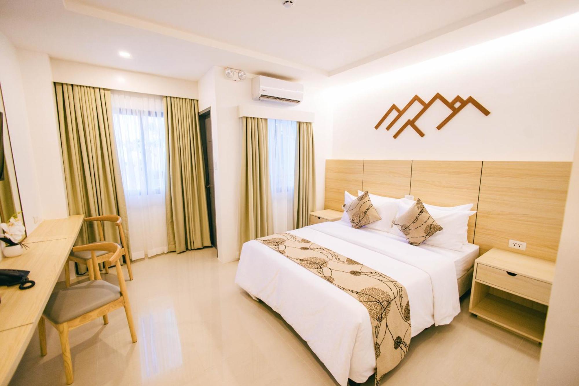 Superior King Room