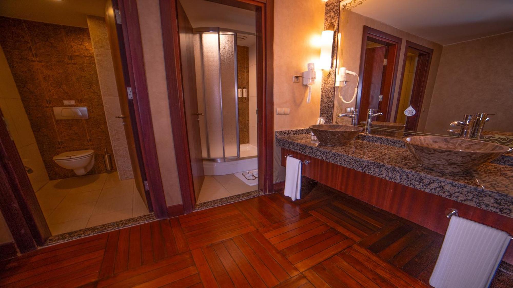 King Suite