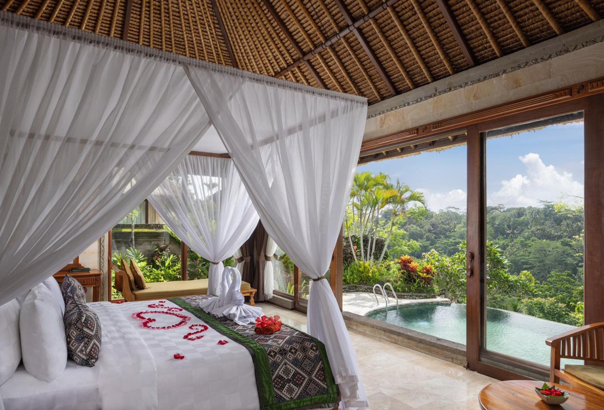 Deluxe Pool Villa 1 hour Massage