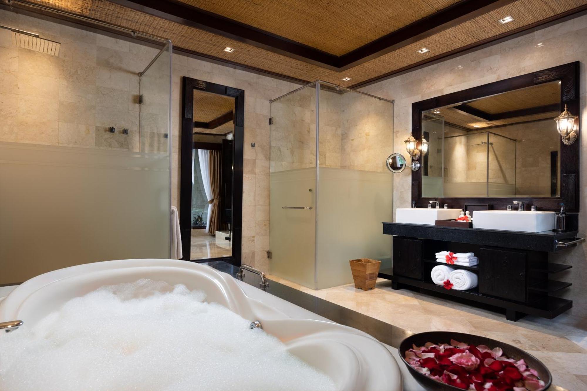 Royal Spa Villa Daily 60-Minutes Massages