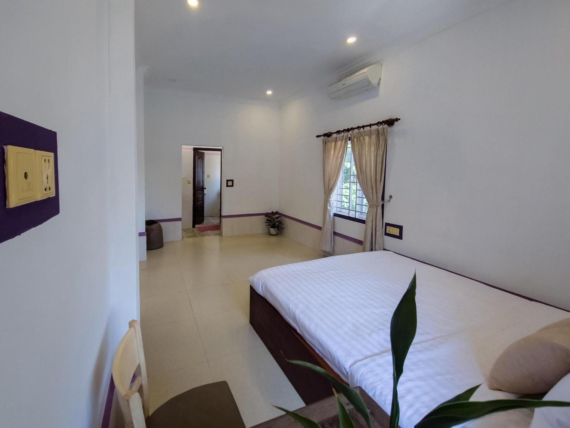 Double Room with Private Bathroom