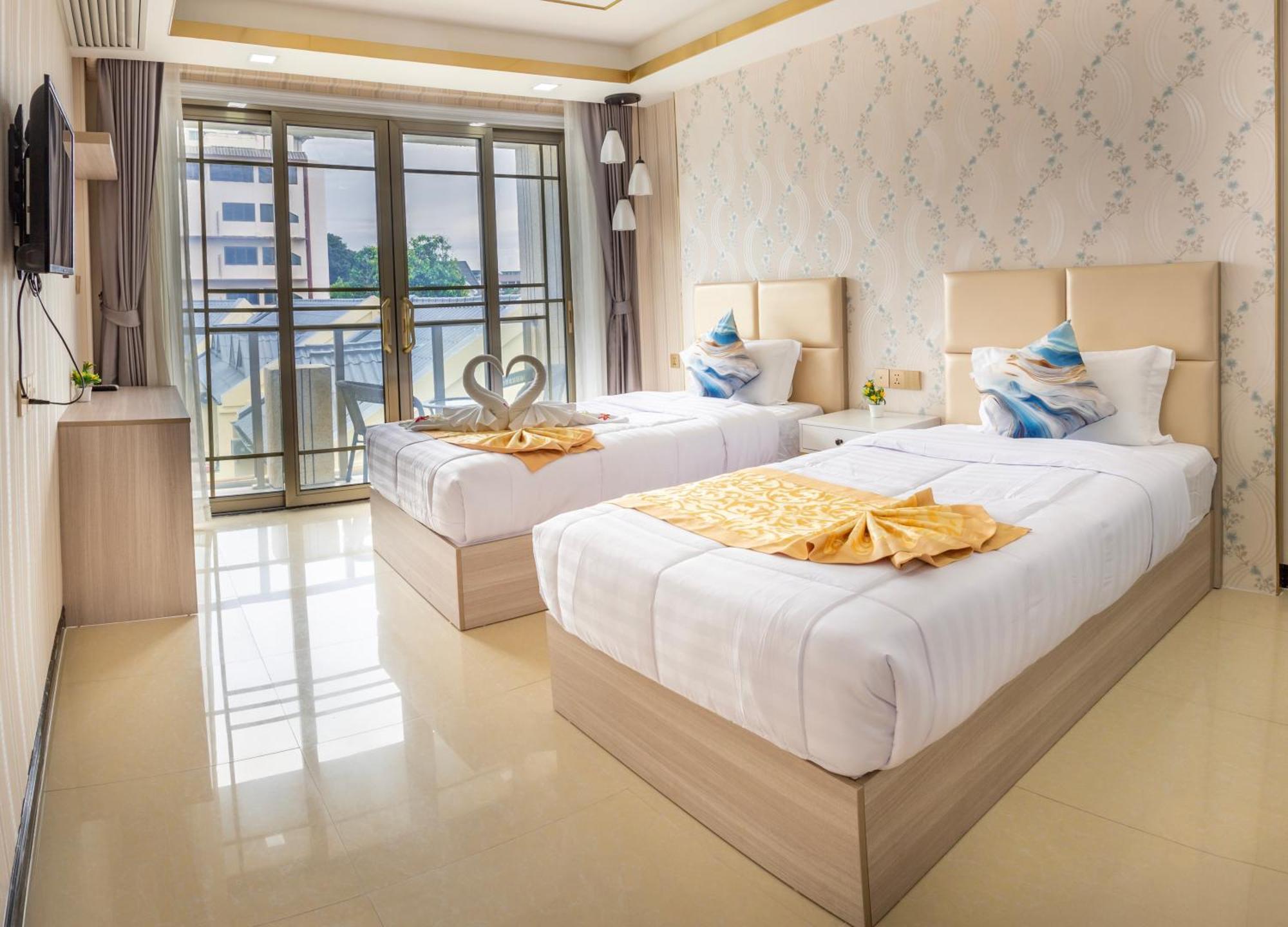 Superior Twin Room