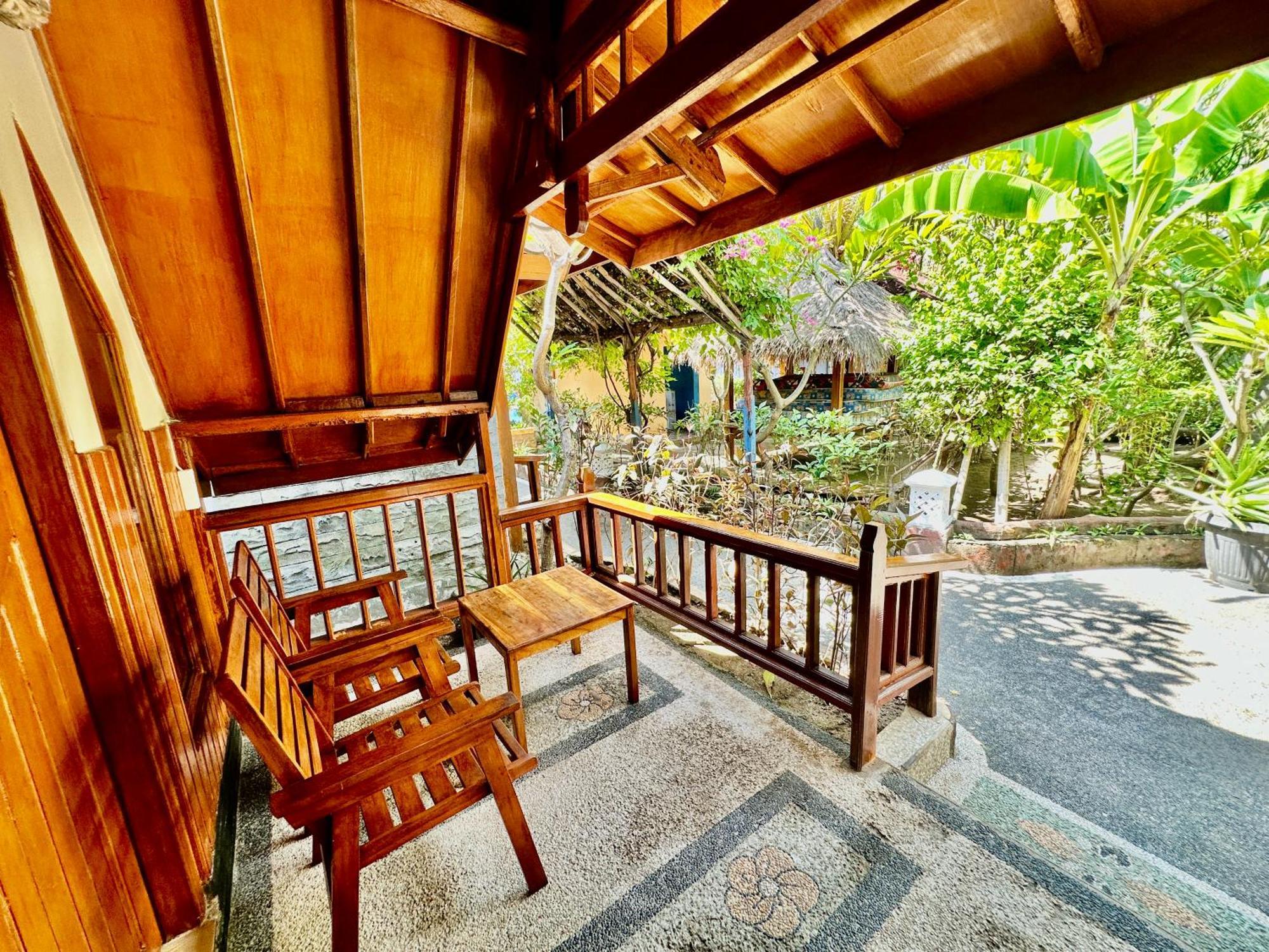 King Room with Garden View