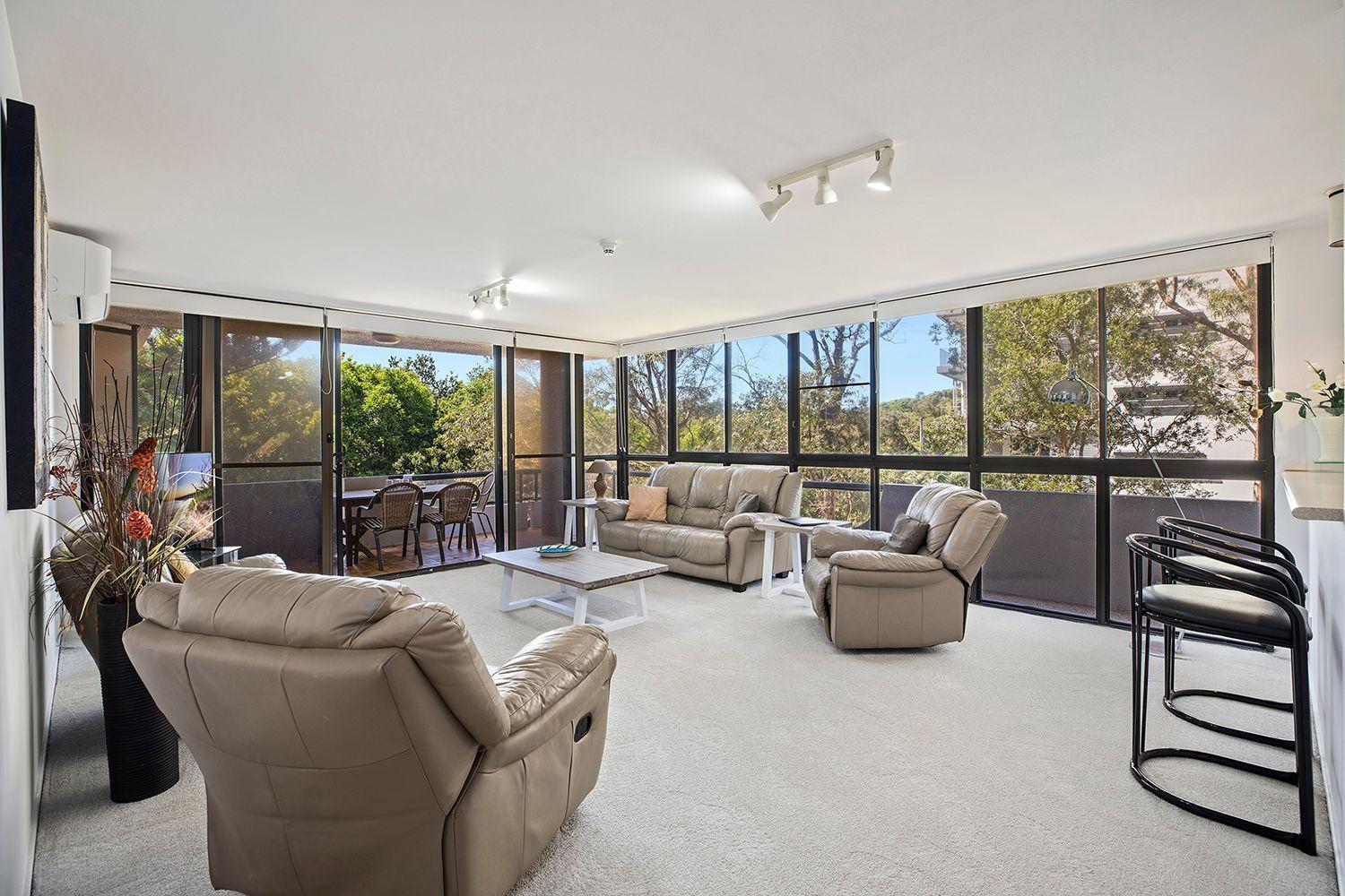 Three-Bedroom Apartment with Garden View