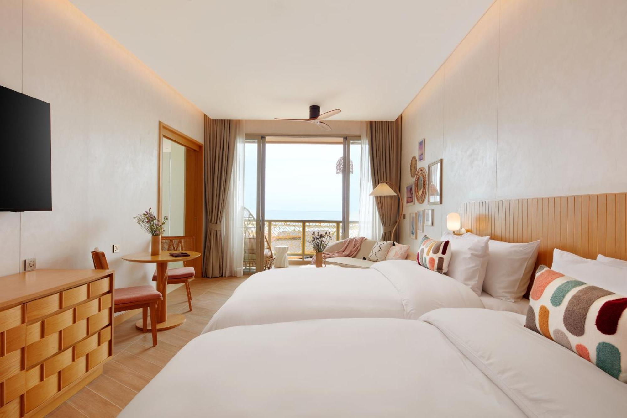 Deluxe Double or Twin Room Sea View