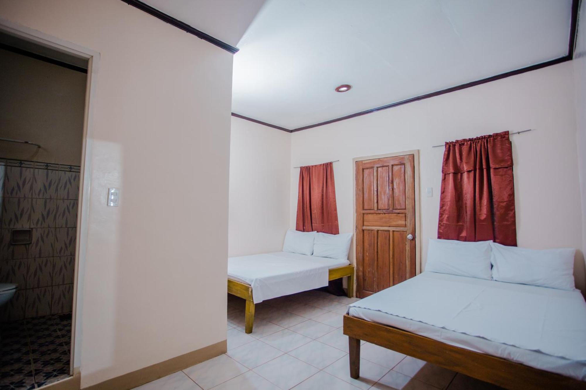 Quadruple Room with Garden View
