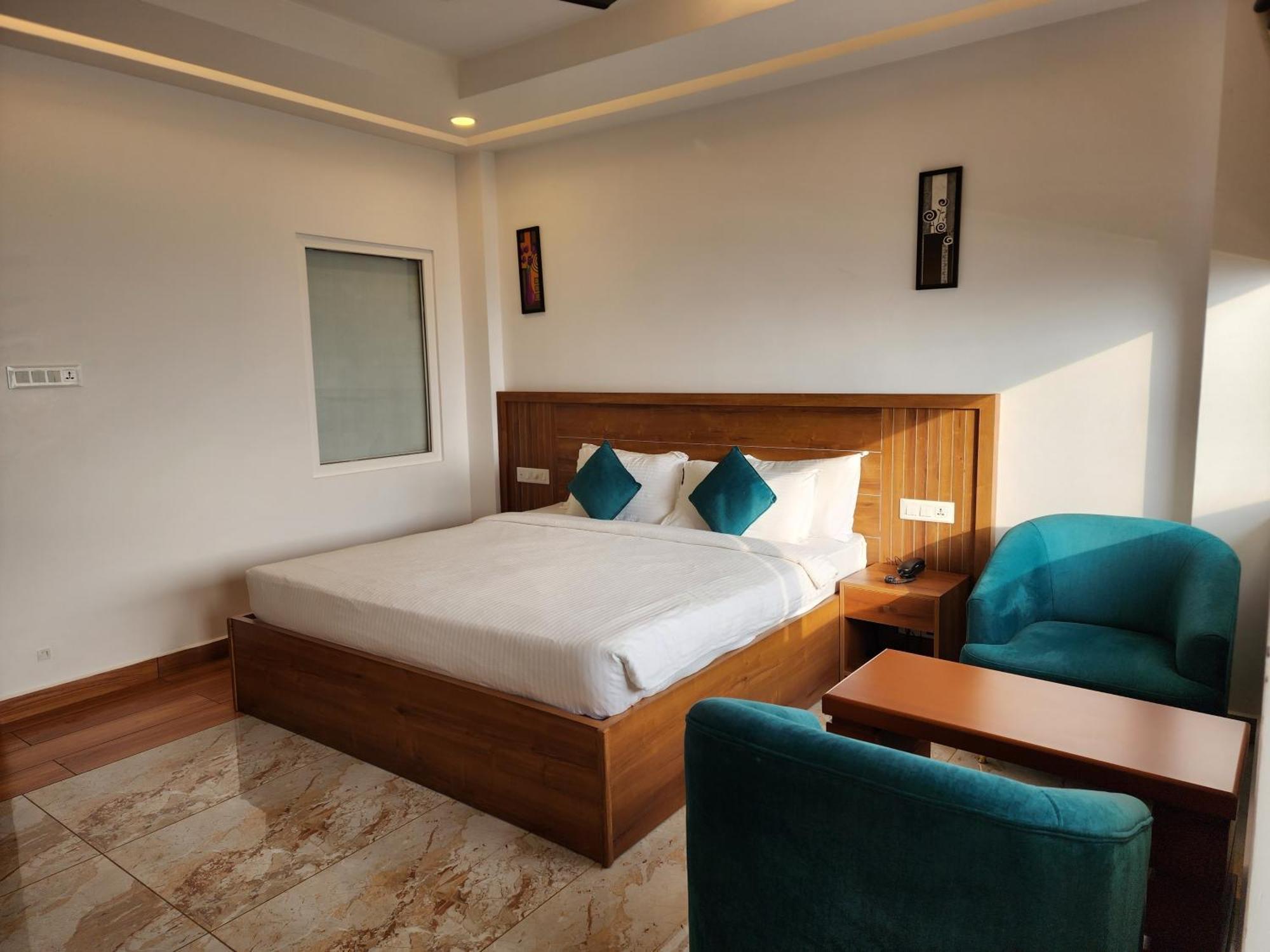 Standard Double or Twin Room with Balcony