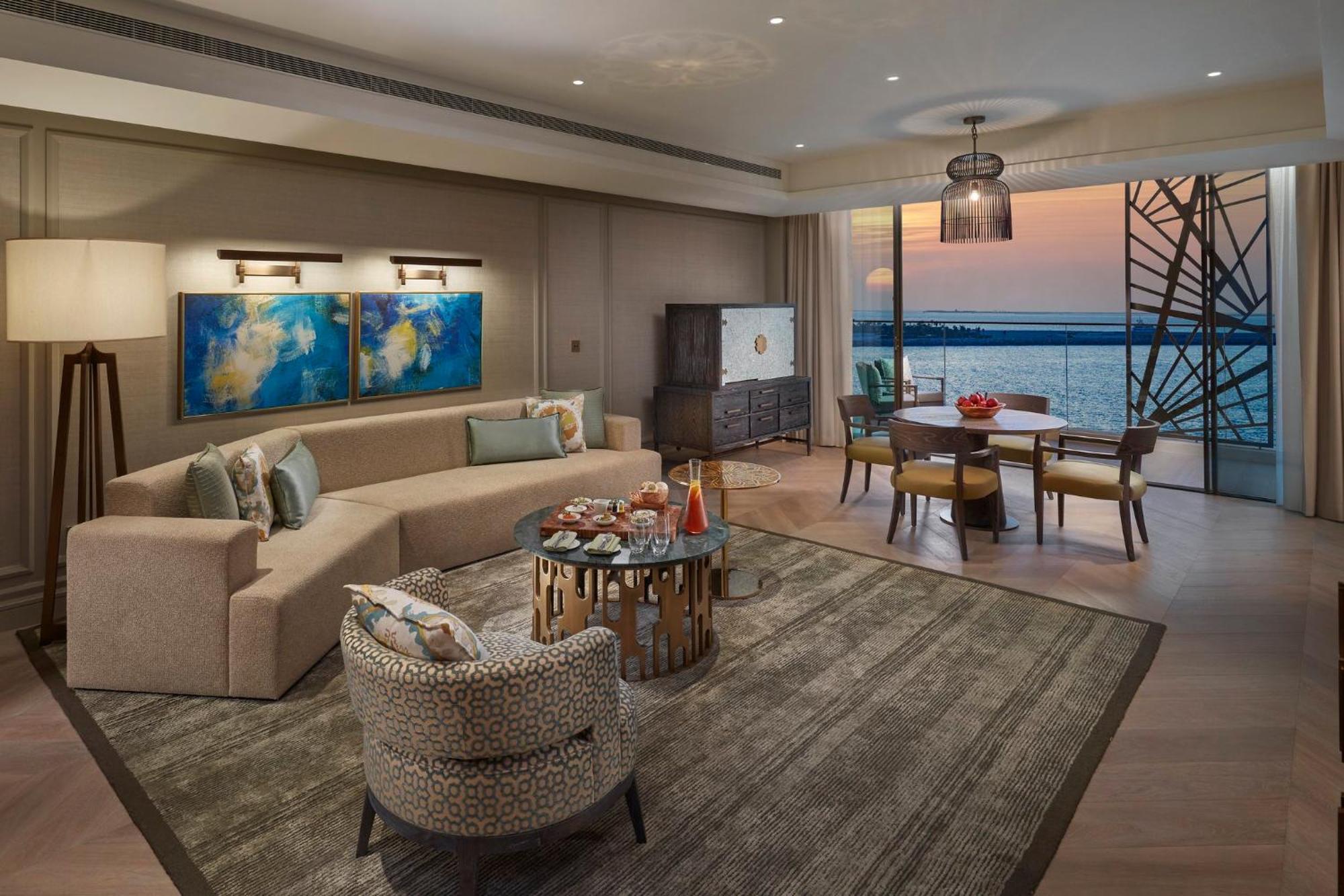Premier Sea View Suite Club Lounge Access including Daily & Afternoon Tea Evening Drinks & Canapes,1747036421:JPEG