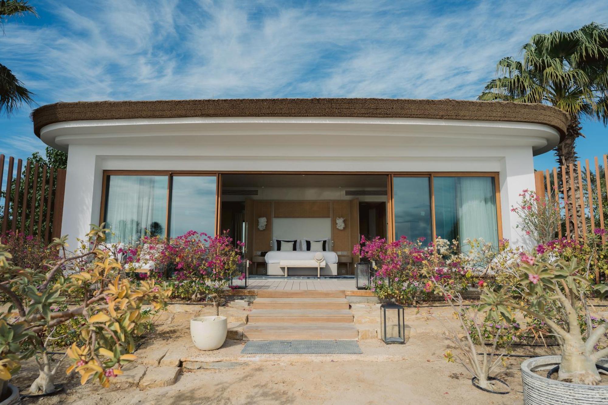 Beach Bungalow,1643279471:JPEG