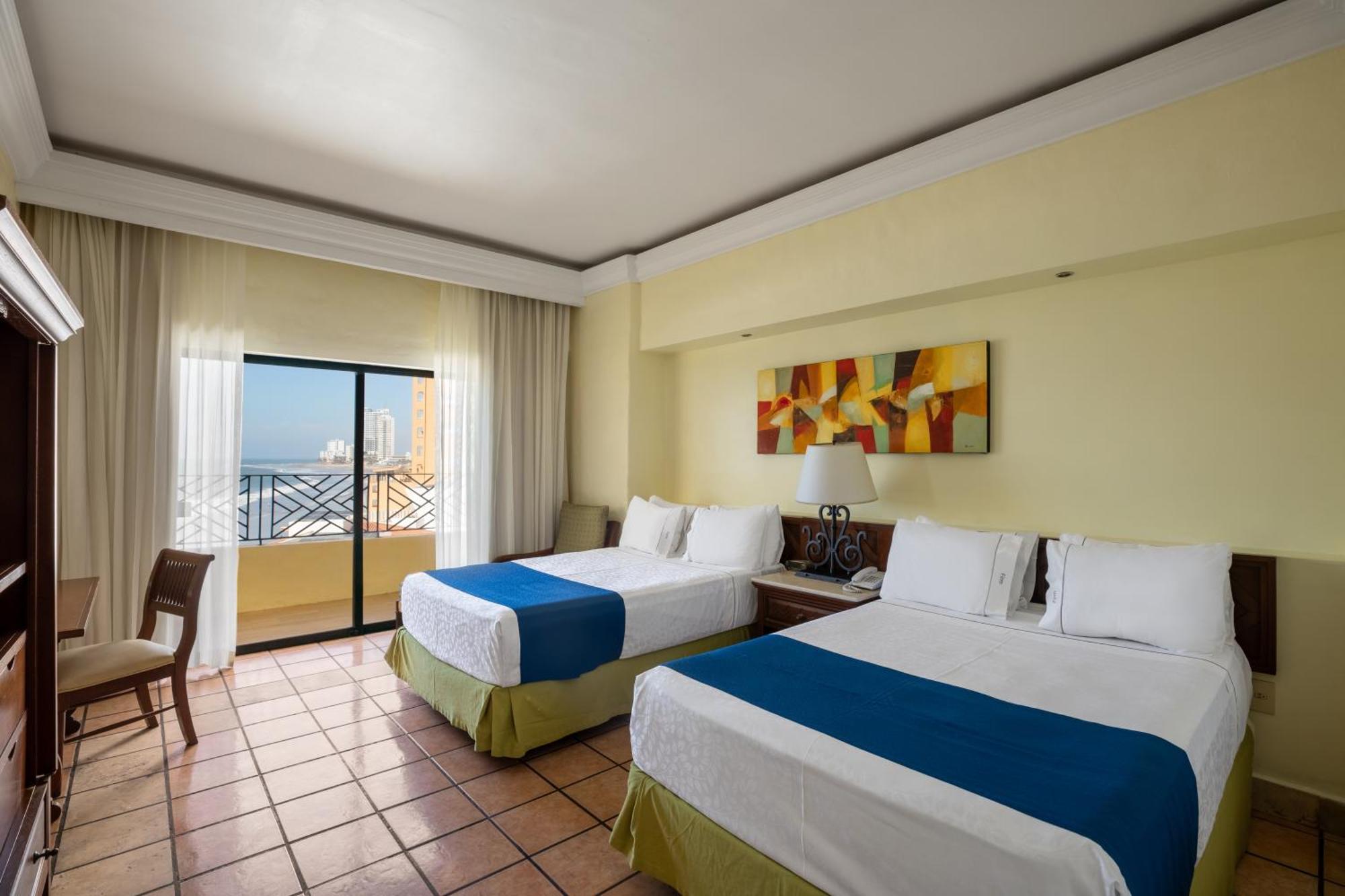 Two-Bedroom Family Suite Beach Front,1646893831:JPEG