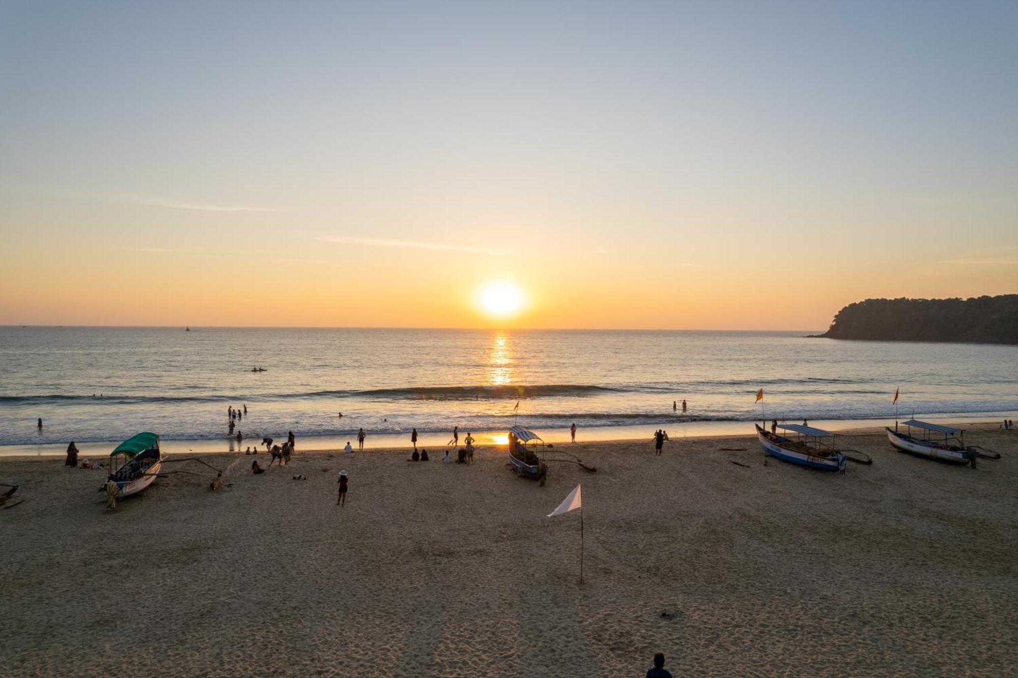 Two-Bedroom Bungalow with Garden View,1742919735:JPEG