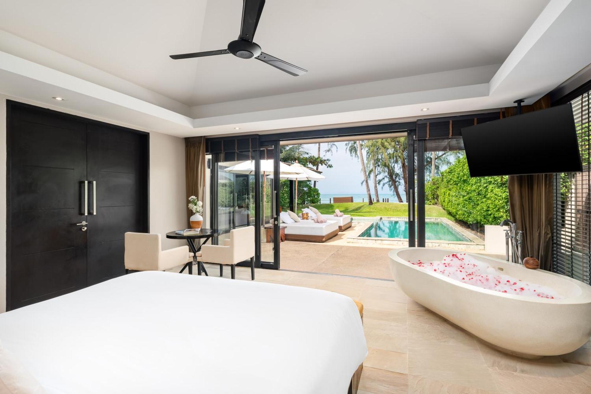Beachfront 2 Bedroom Private Pool Villa,1649901882:JPEG