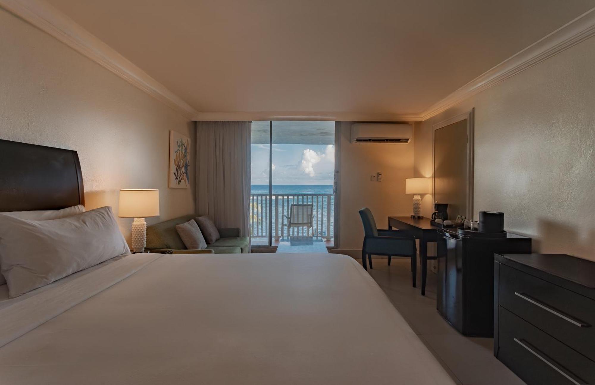 Deluxe Privileged Fronte Mare