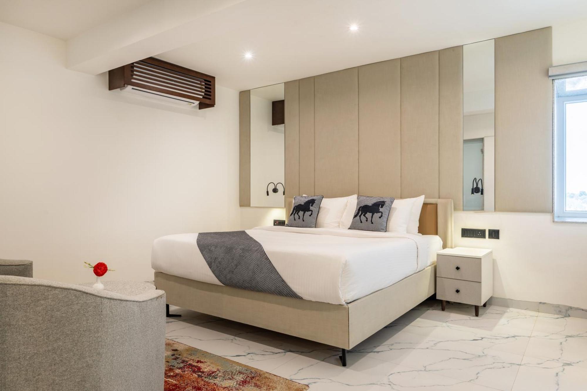 Superior Double Room,1651752751:JPEG