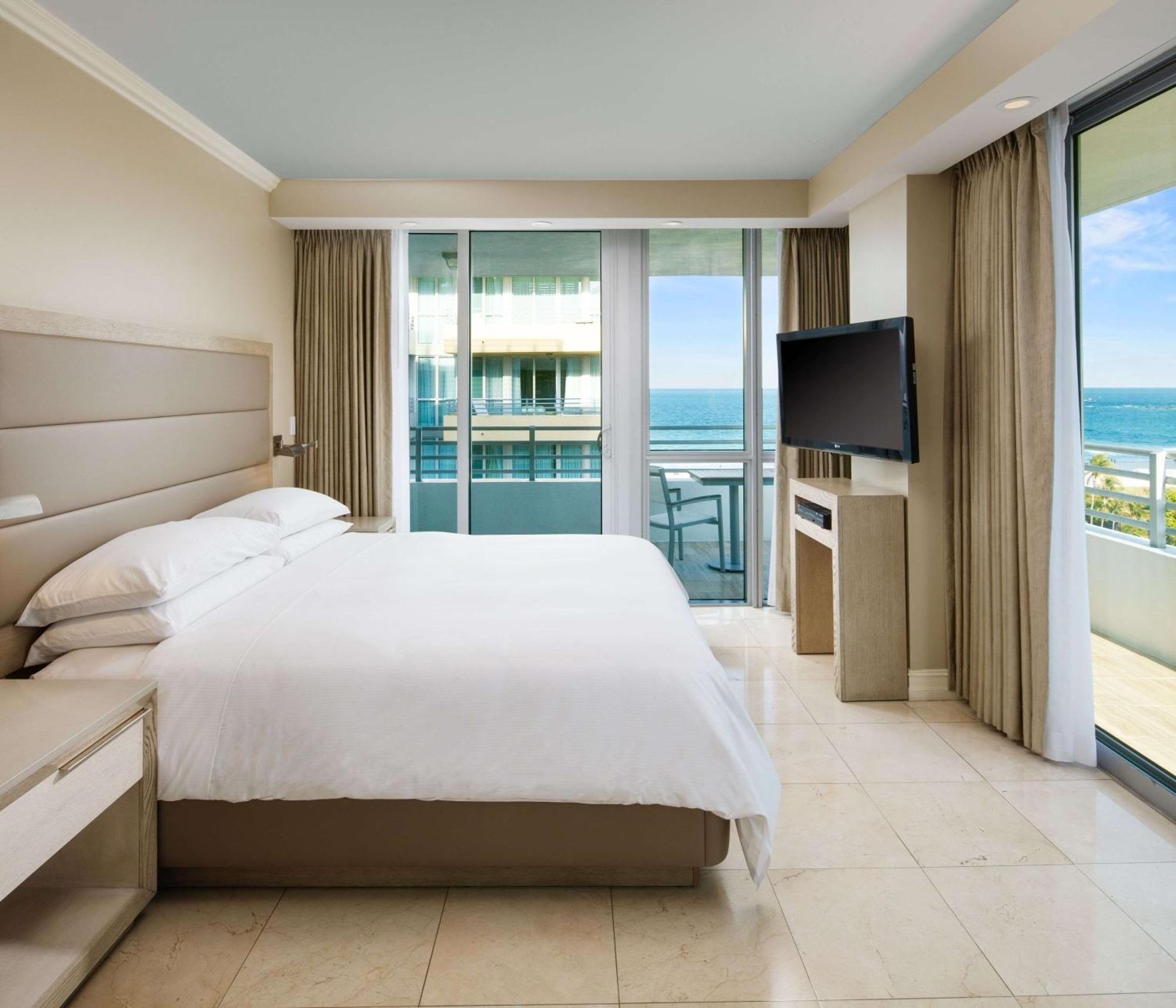 Suíte com Cama King-size - Acessível para Hóspedes com Mobilidade Reduzida