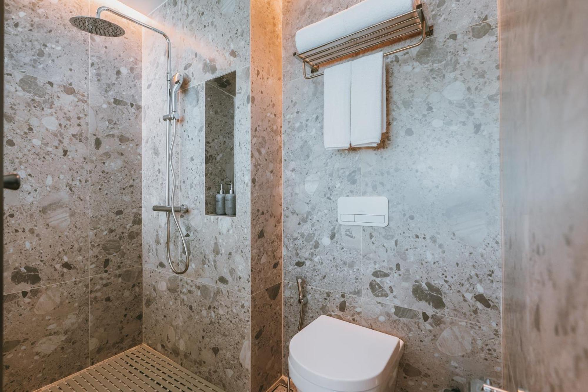 Deluxe Double or Twin Room Pool View