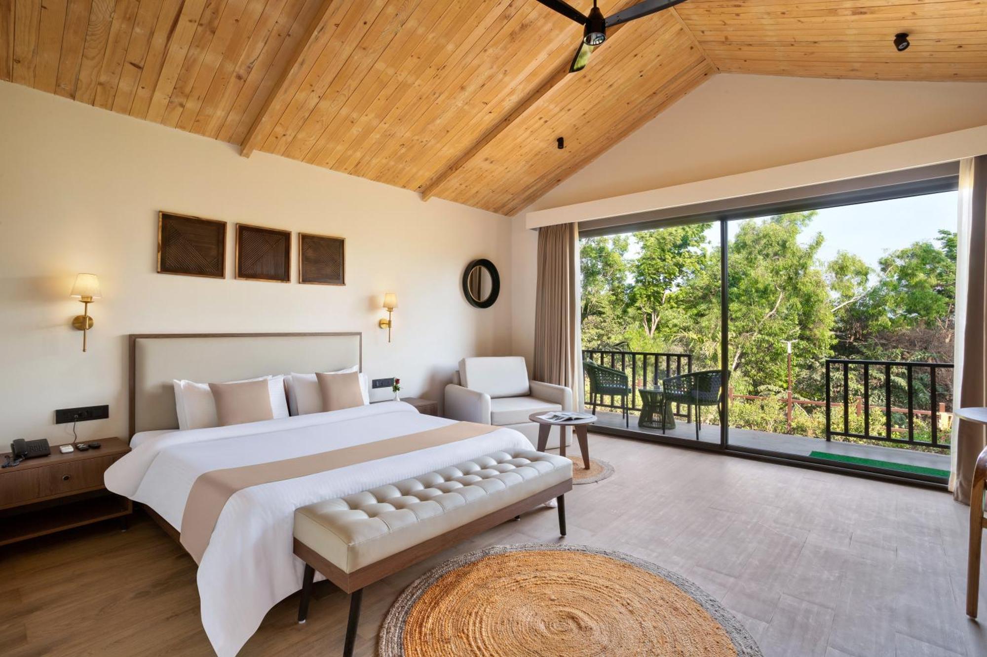 Premium Cottage with Balcony - 15% Discount on Food & Non-Alcoholic Beverages