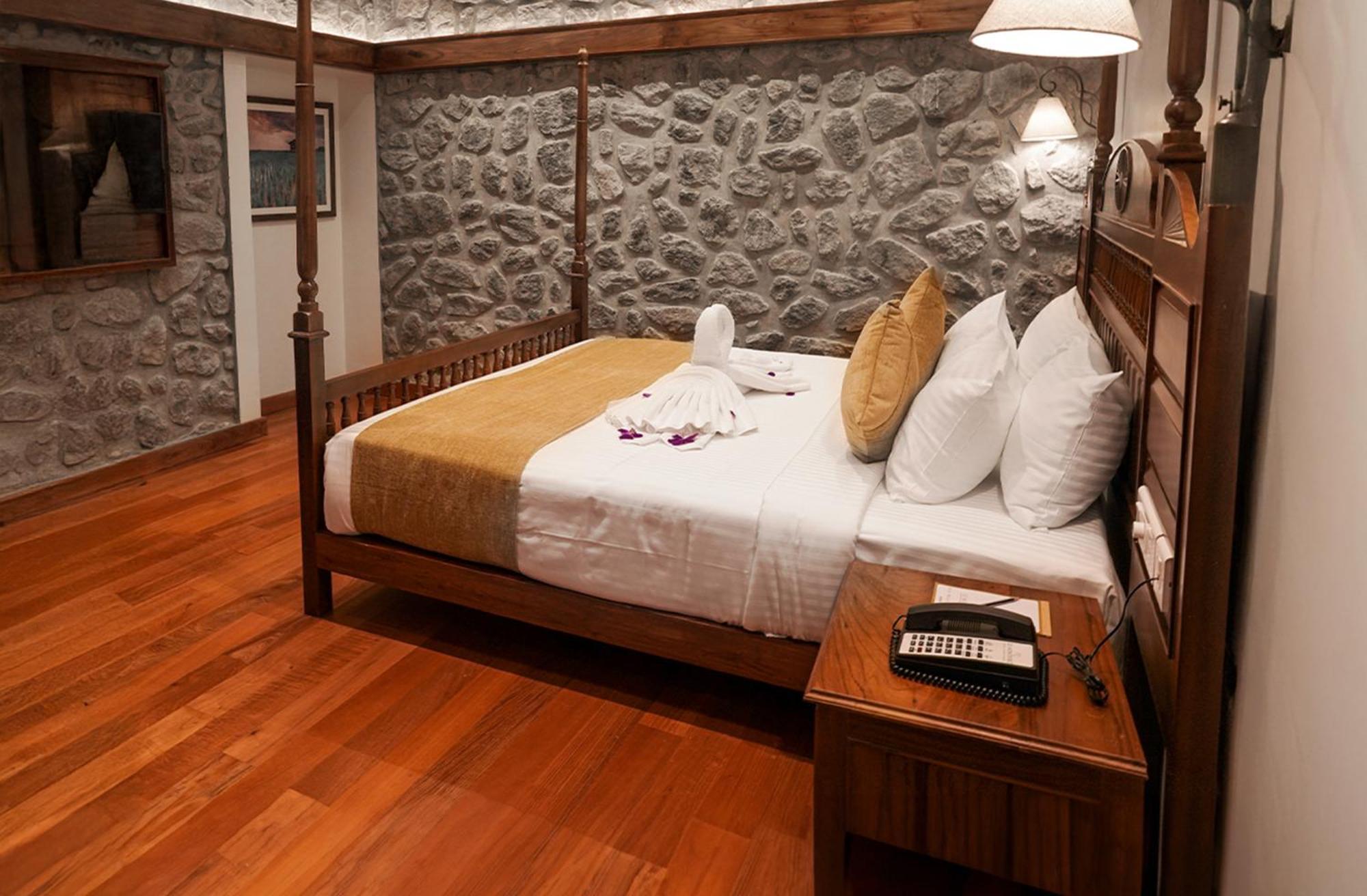 Imperial Haven with 10% off on session of Spa,Buffet/Drinks/a la carte & Complimentary Bonfire,Plantation Walk