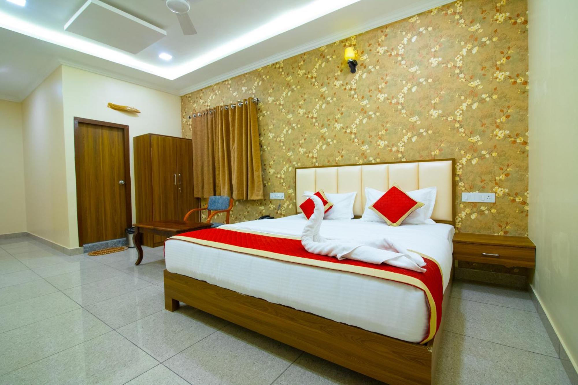 Large Double Room