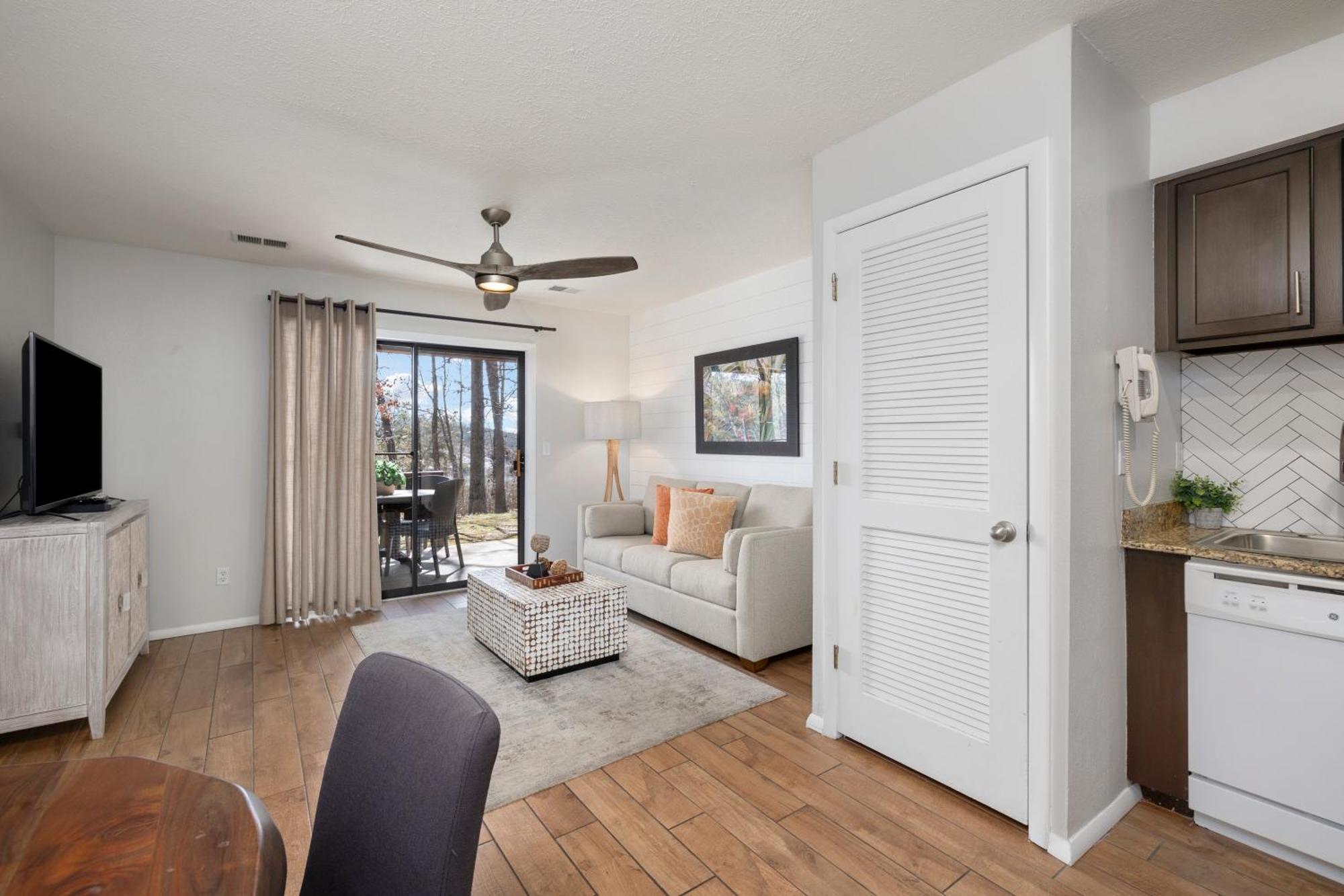 Condo, 1 Bedroom