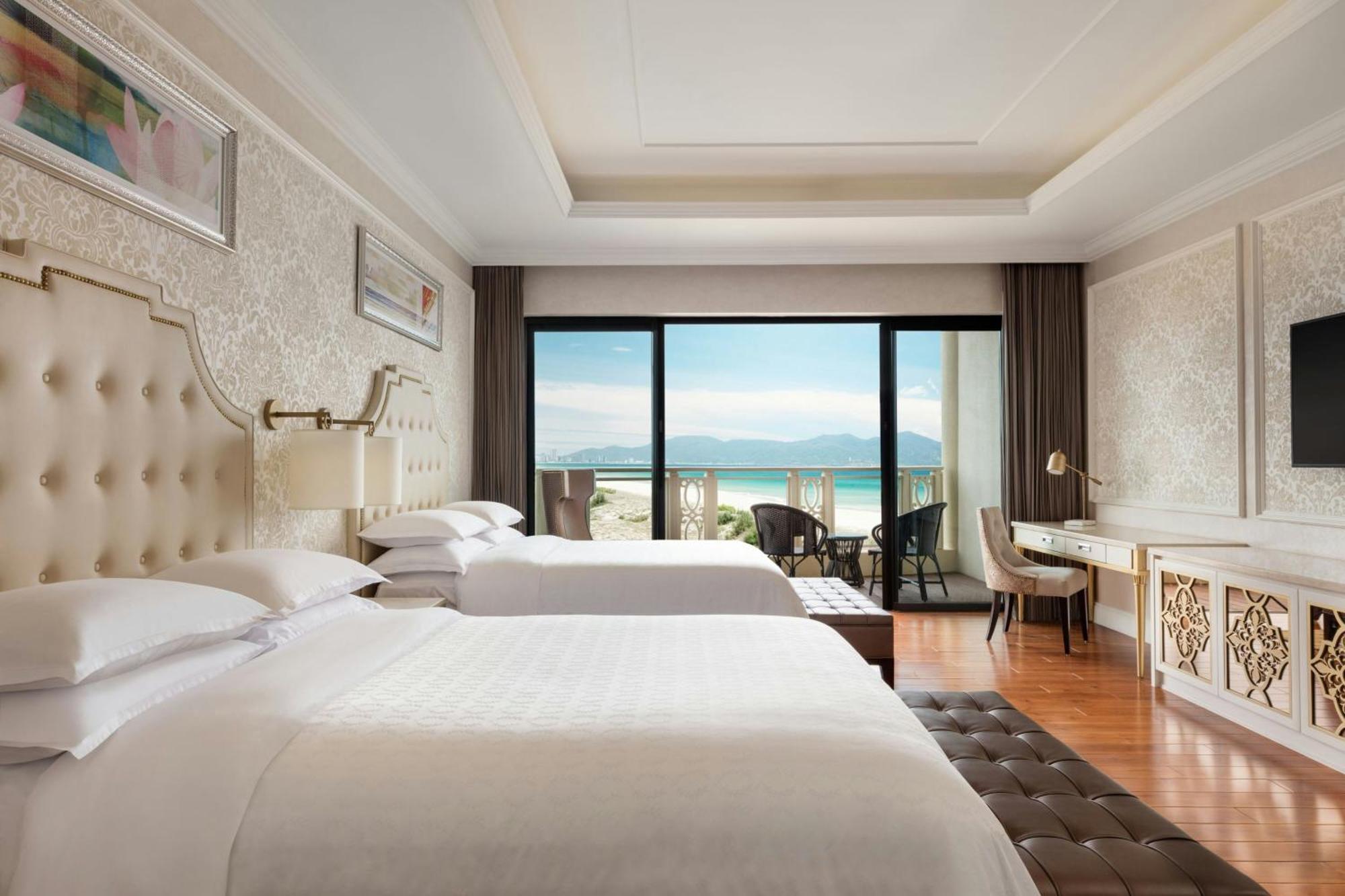 Deluxe Balcony Guest room 2 Twins Partial Sea View