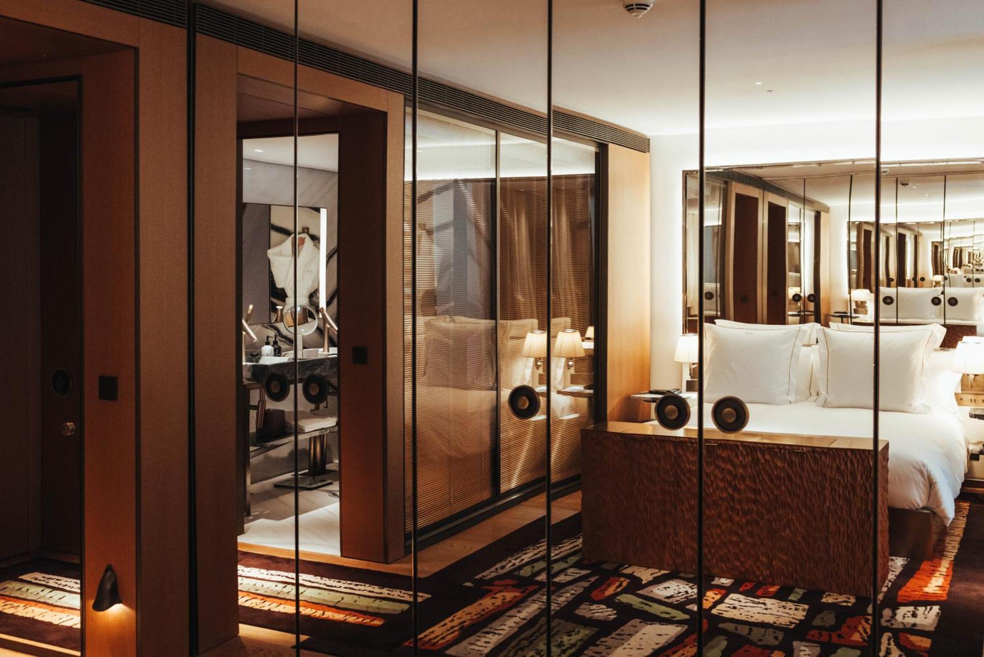 Winter Garden Suite