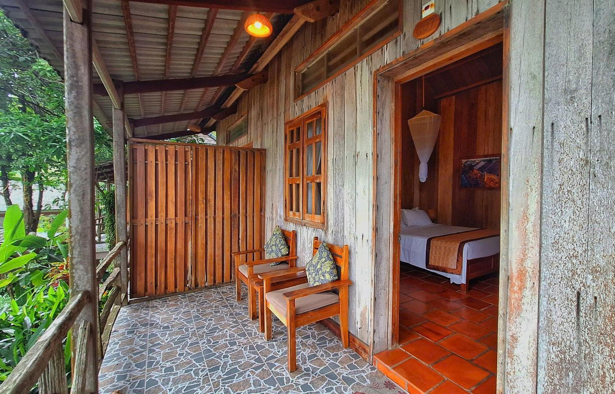 Deluxe Bungalow met Uitzicht op Zee