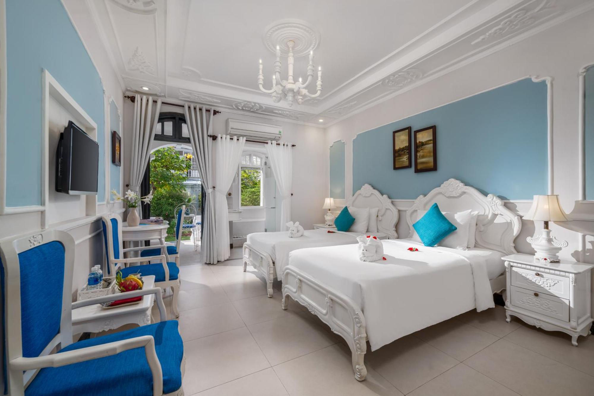 Deluxe Double or Twin Room Terrace Private Garden